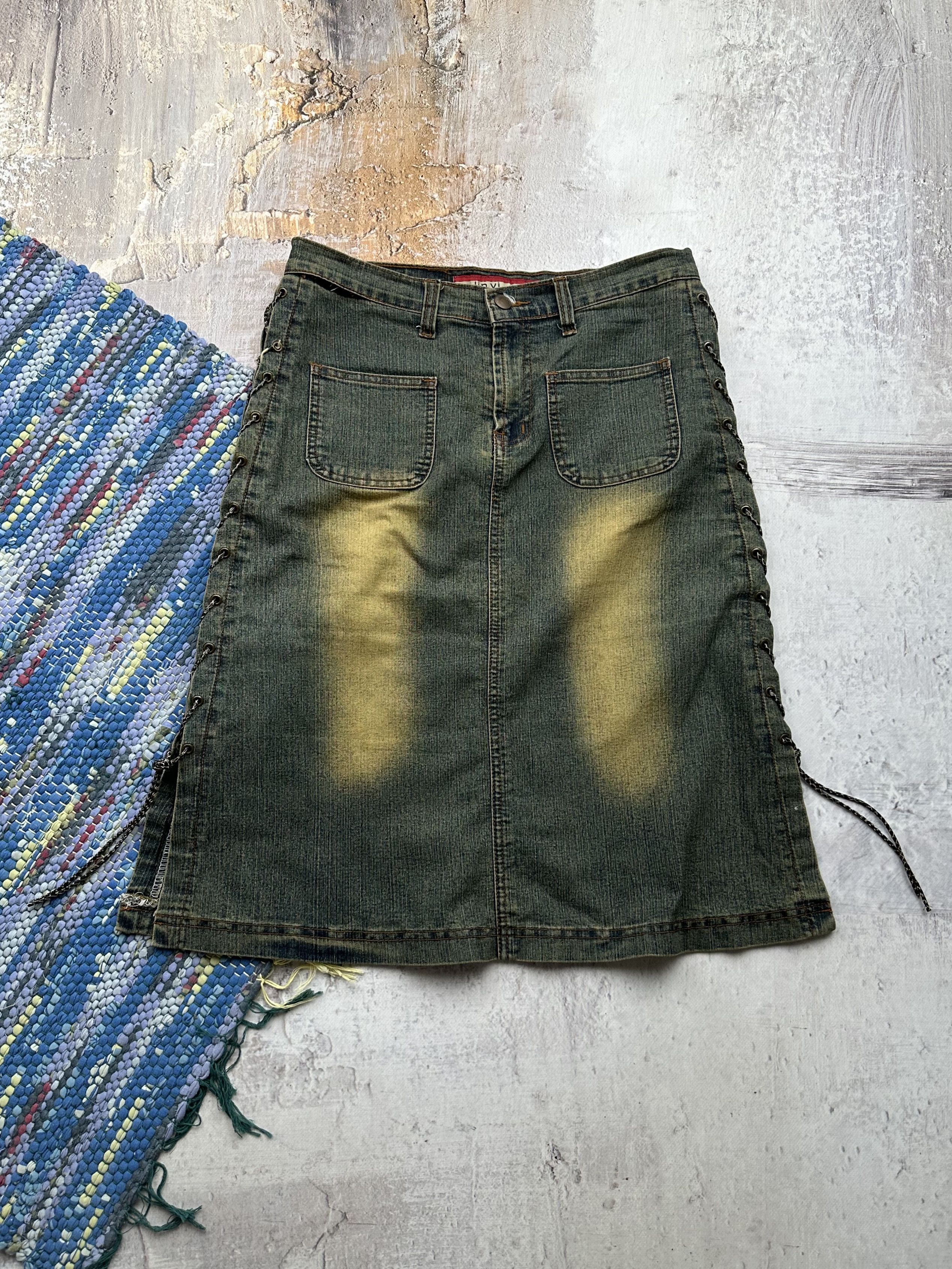 Vintage Vintage Faded Skirt With Bondage A154(630) Size 30" / US 8 / IT 44 - 1 Thumbnail