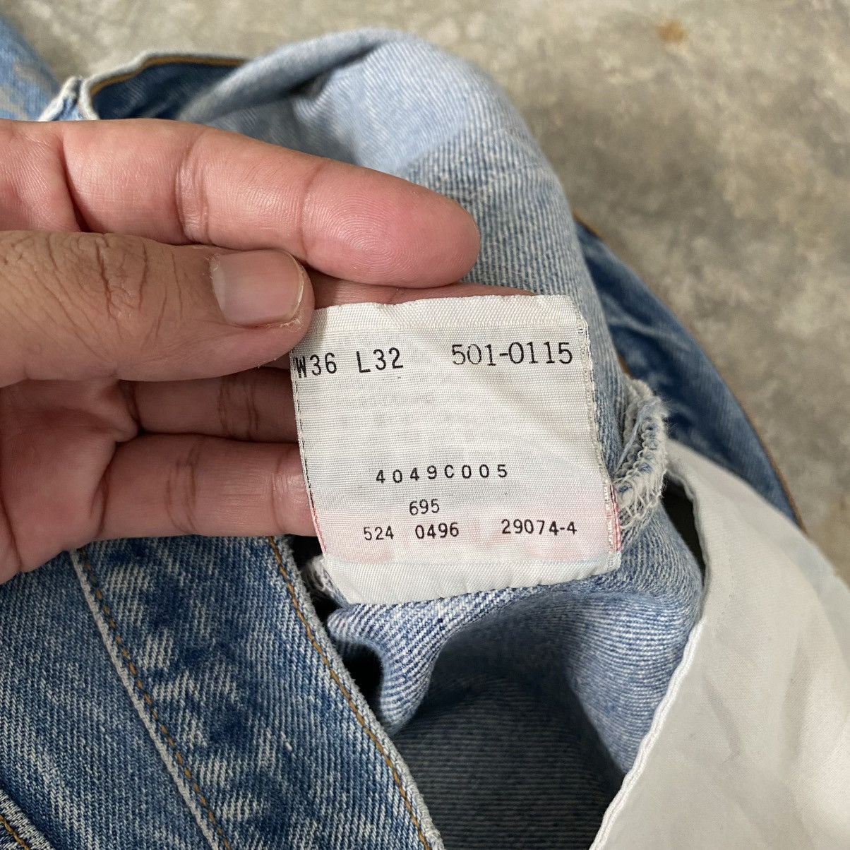 Levi's Vintage 1996 Levis 501 Faded Stonewashed Blue Denim Jeans Size US 35 - 18 Thumbnail
