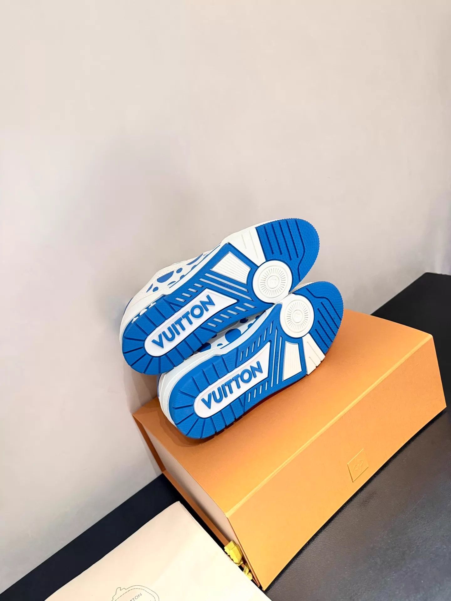 Louis Vuitton LV x Yayoi Kusama Blue/White Polka Dot LowTop Trainer 7.5 New Size US 8.5 / EU 41-42 - 3 Thumbnail