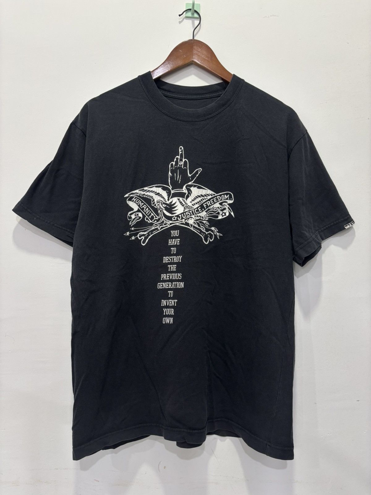 Neighborhood Neighborhood Fight Alone Tshirt Size US L / EU 52-54 / 3 - 1 Thumbnail