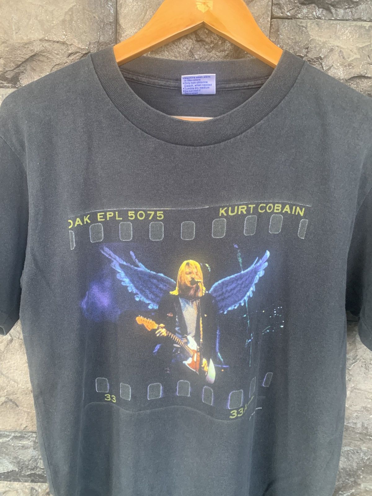 Vintage Vintage 1999 Kurt Cobain T shirt (Resize) Size US M / EU 48-50 / 2 - 2 Thumbnail