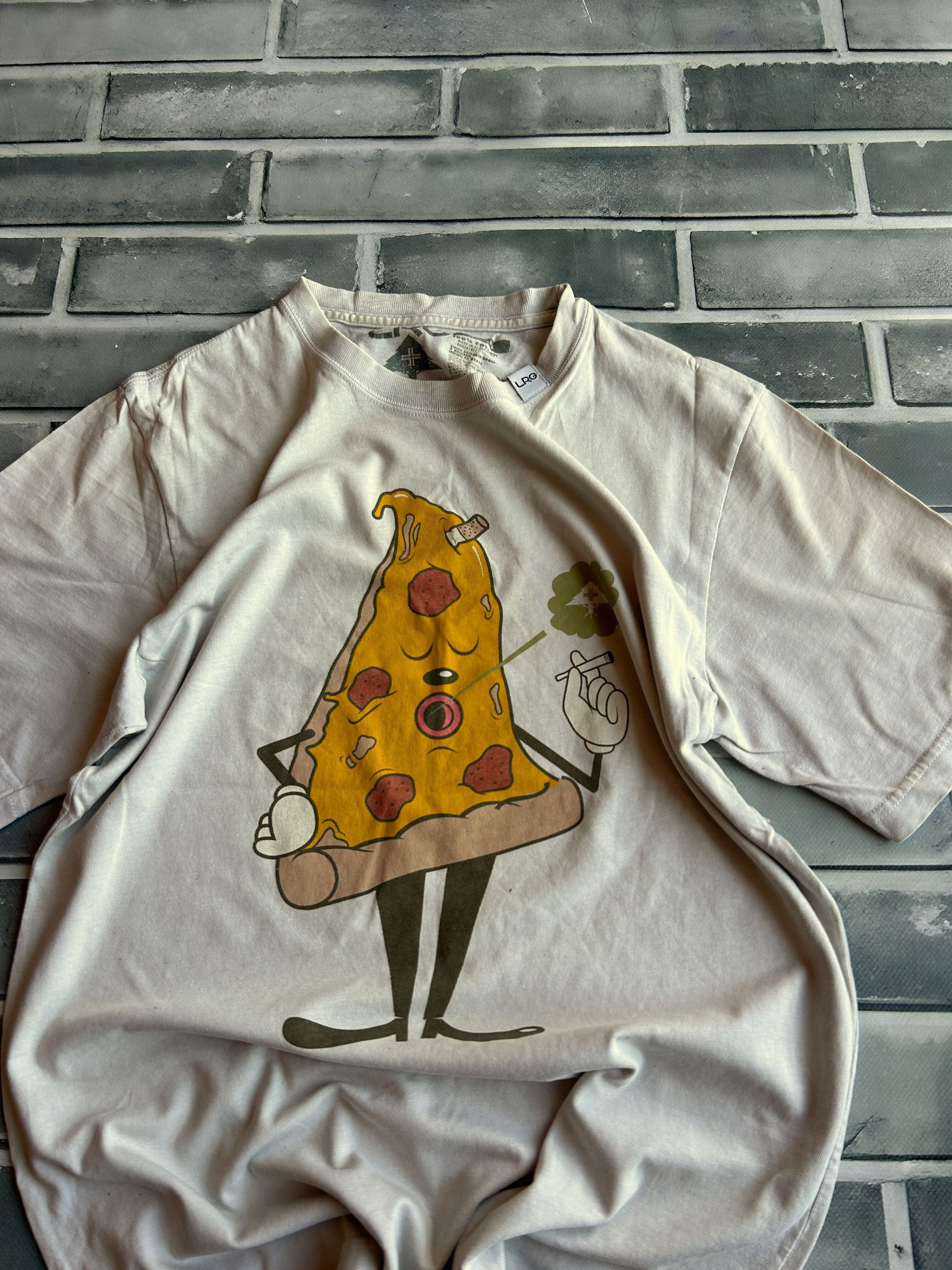 image of Streetwear Adult Humor Pizza Smoke Weed Tee 90S, Men's (Size Medium)