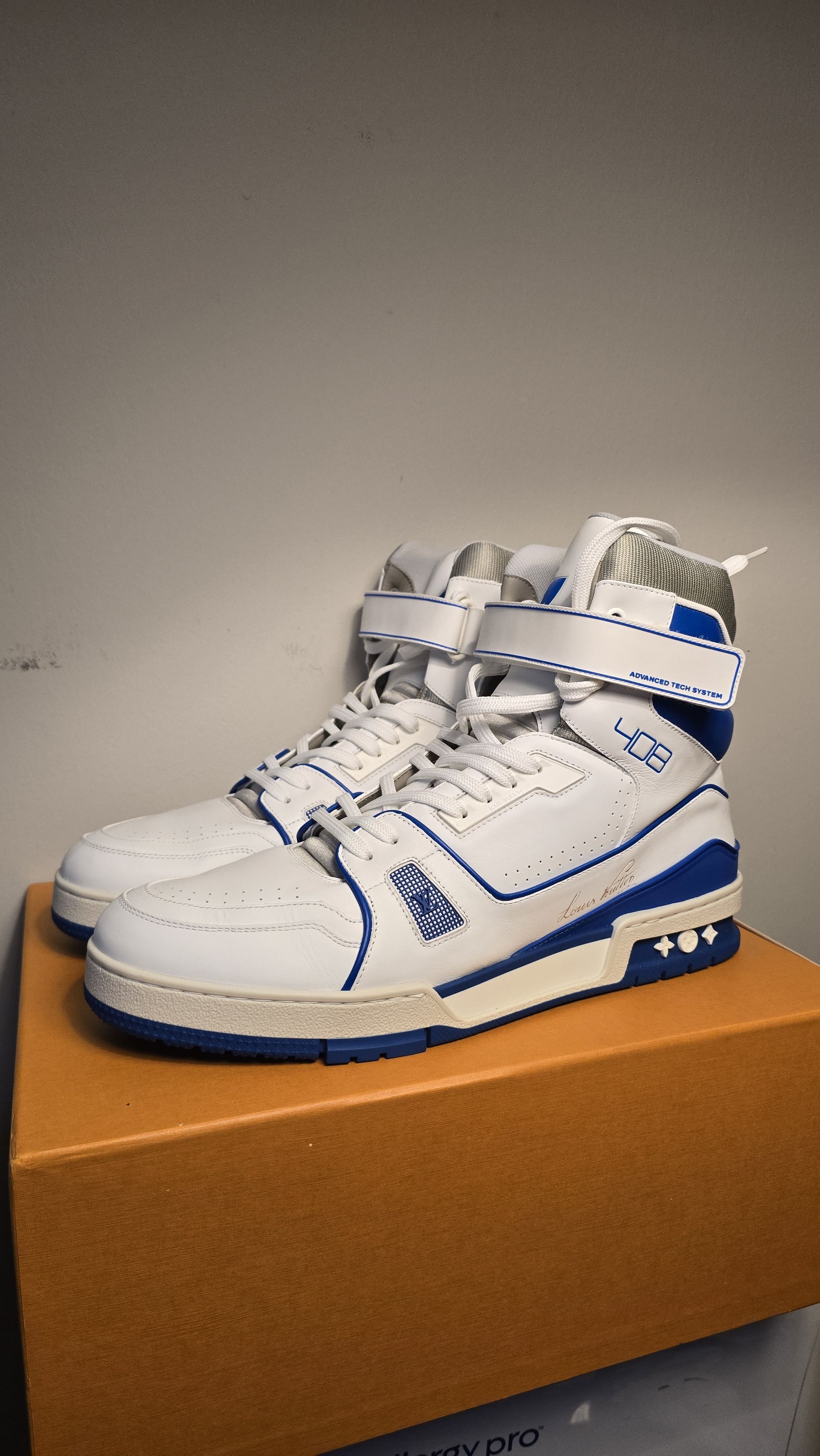 Louis Vuitton 100% Auth Louis Vuitton Trainer Hi-Top Blue/Wh - Size 10 LV Size US 11 / EU 44 - 1 Thumbnail