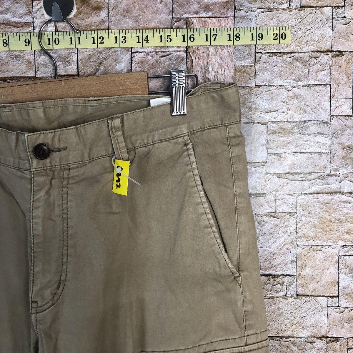Japanese Brand Uniqlo Brown utility tactical Cargo Multipocket Pants #A342 Size US 32 / EU 48 - 9 Thumbnail