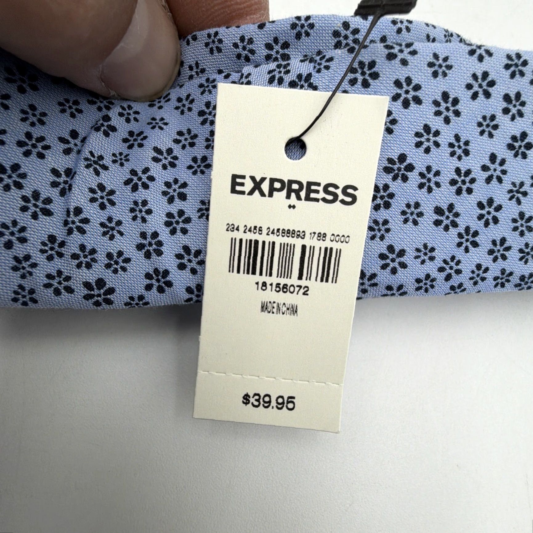Express Men’s Blue Floral Neck Tie With Tag Slim Thin New Size ONE SIZE - 5 Thumbnail