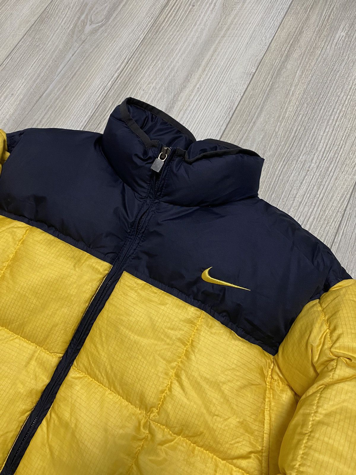 Nike 💛 NIKE VINTAGE BIG SWOOSH DOWN JACKET PUFFER 90s Size US S / EU 44-46 / 1 - 2 Thumbnail