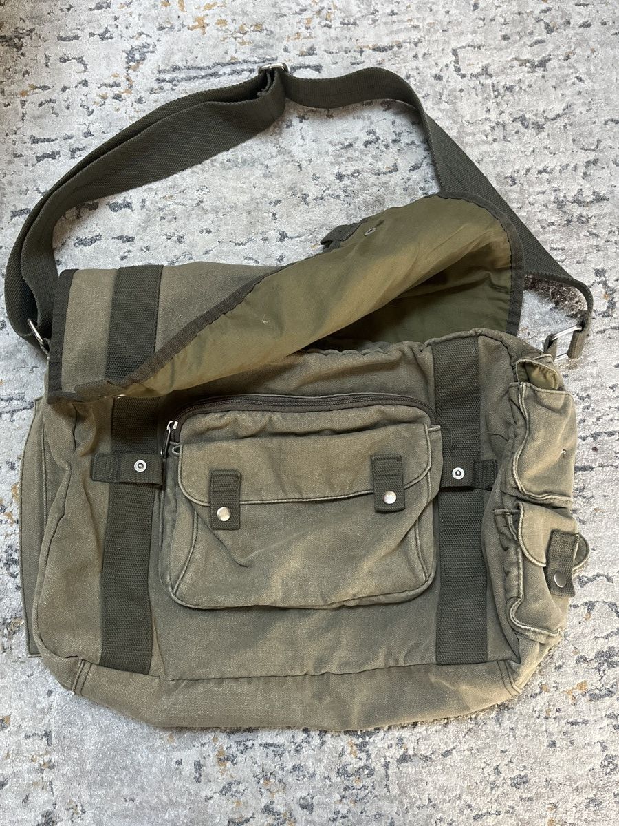 Japanese Brand olive green utilitarian messenger bag OS Size ONE SIZE - 1 Thumbnail