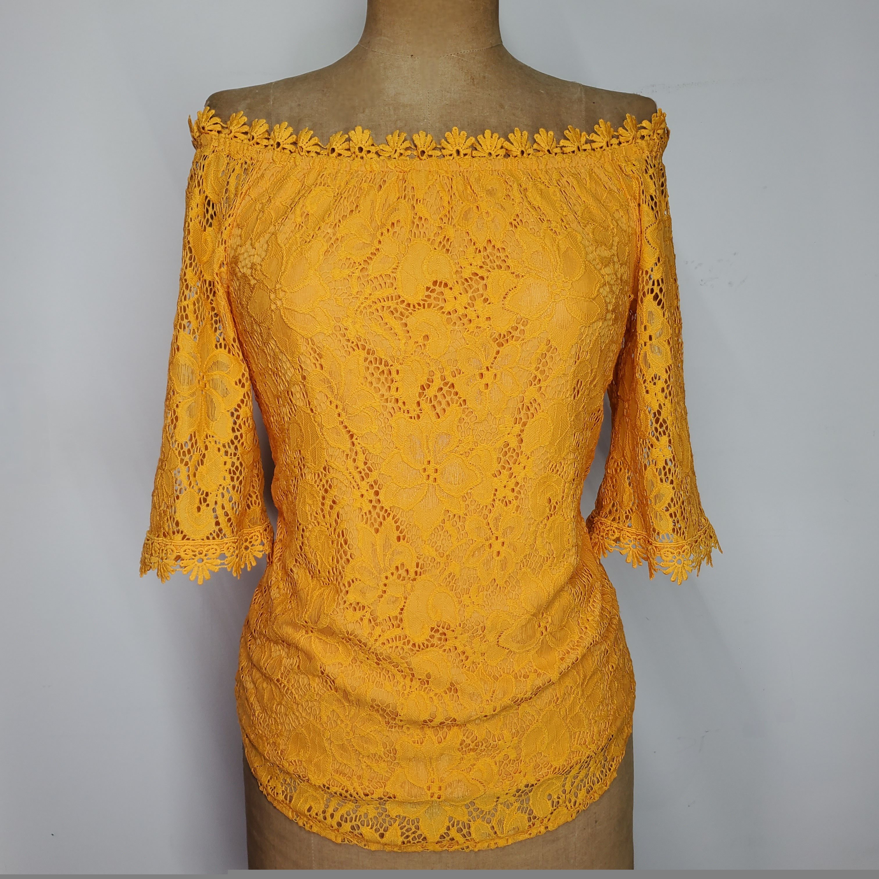 Other Miholl Size S Blouse Lace Overlay Off Shoulder 3/4 Sleeve Size S / US 4 / IT 40 - 1 Thumbnail