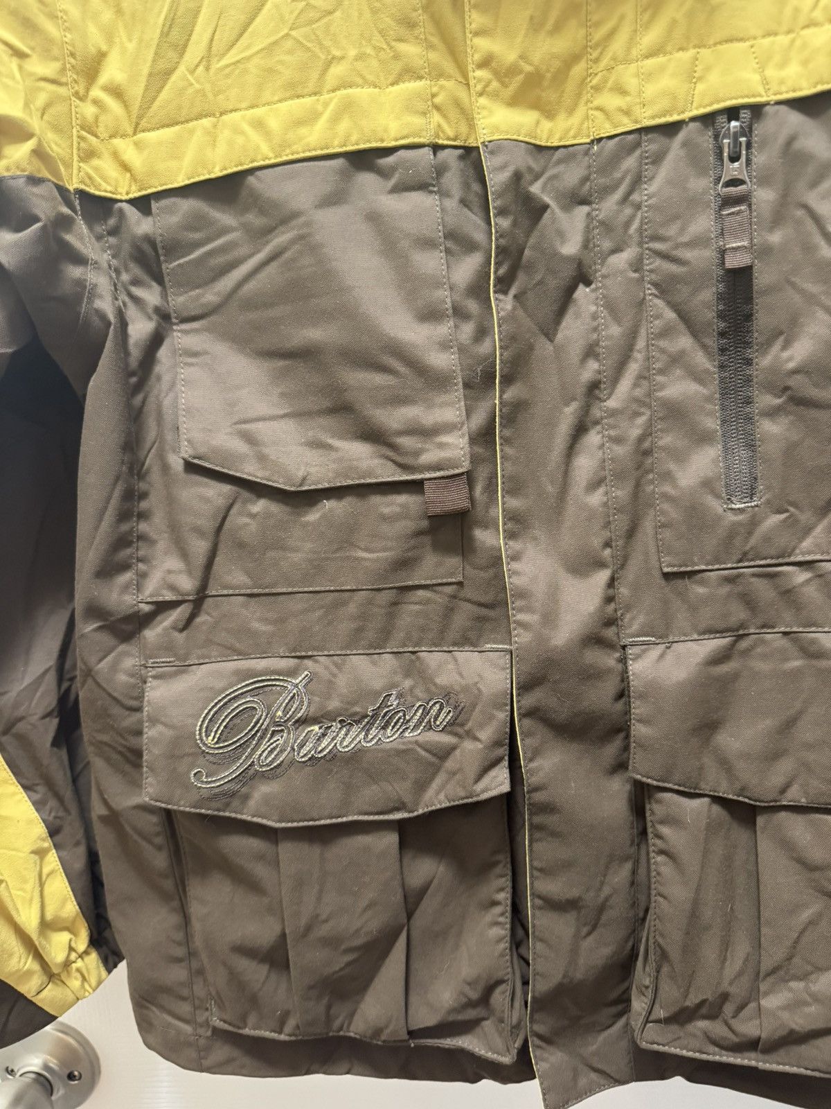 Burton Burton Y2K Snowboarding Jacket Vintage Yellow Brown Kids Size US S / EU 44-46 / 1 - 4 Thumbnail