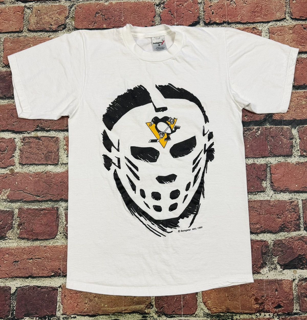 Swingster Vintage 90s Pittsburgh Penguins NHL Hockey Mask T Shirt Size US M / EU 48-50 / 2 - 1 Thumbnail