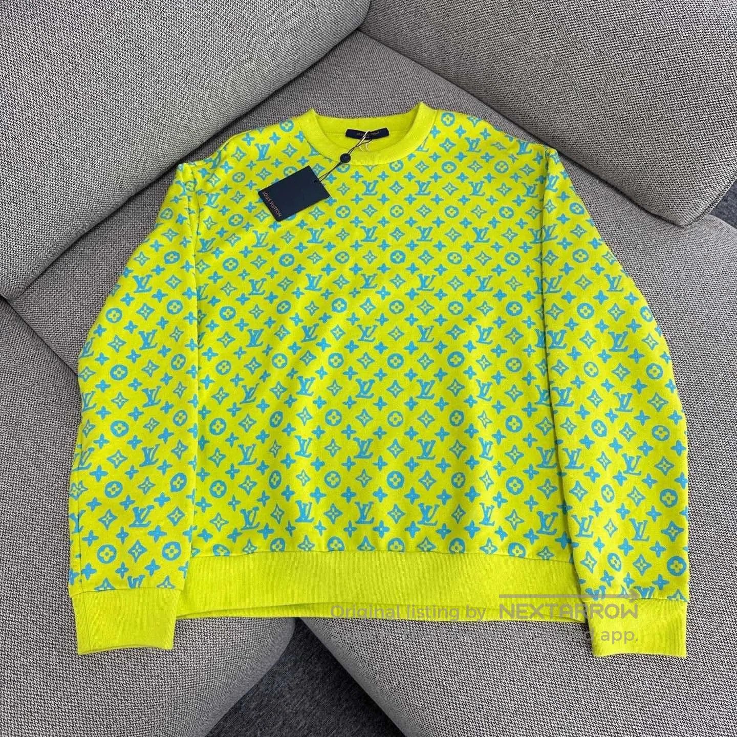 Louis Vuitton louis vuitton yellow logo sweatshirt size medium. Size US M / EU 48-50 / 2 - 1 Thumbnail