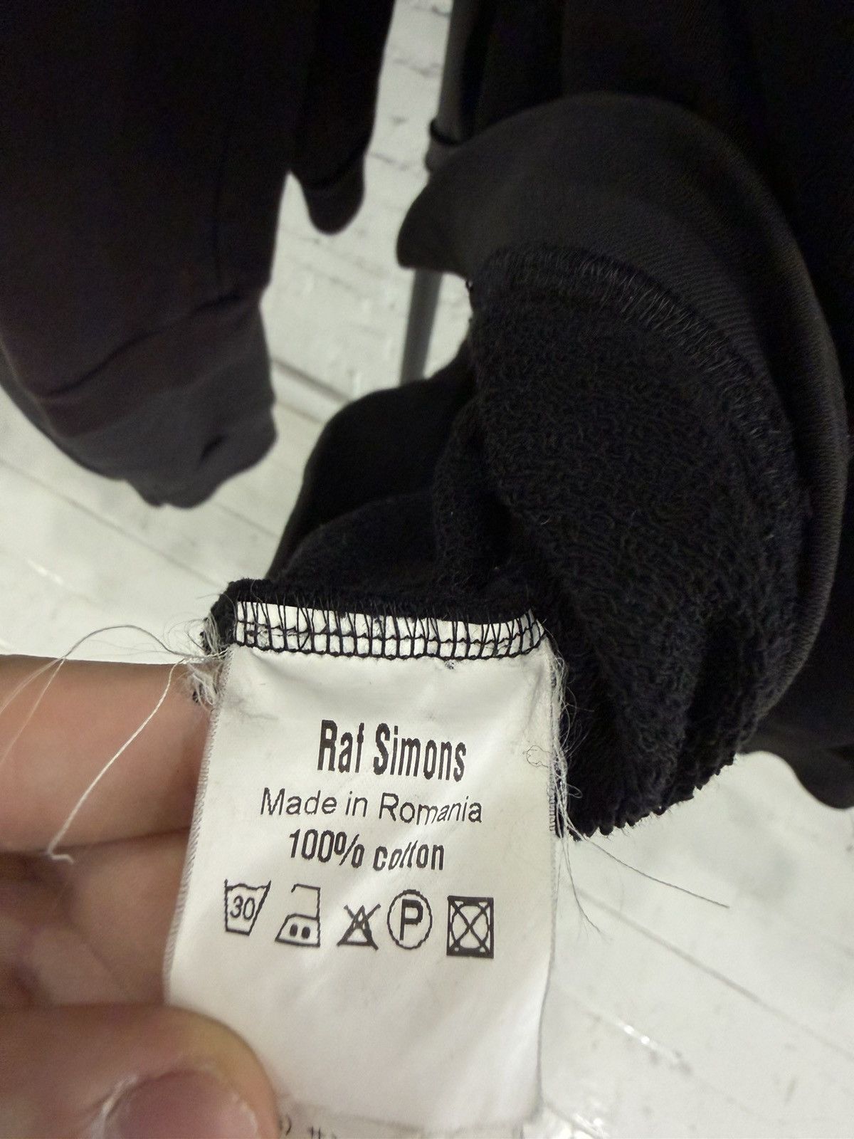 Raf Simons A/W 03-04 RAF SIMONS ‘CLOSER’ COLLAGE CREWNECK Size US S / EU 44-46 / 1 - 4 Thumbnail
