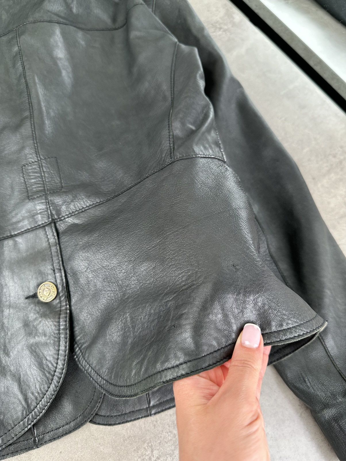 Armani Armani Jeans Vintage Leather Jacket Size S / US 4 / IT 40 - 18 Thumbnail