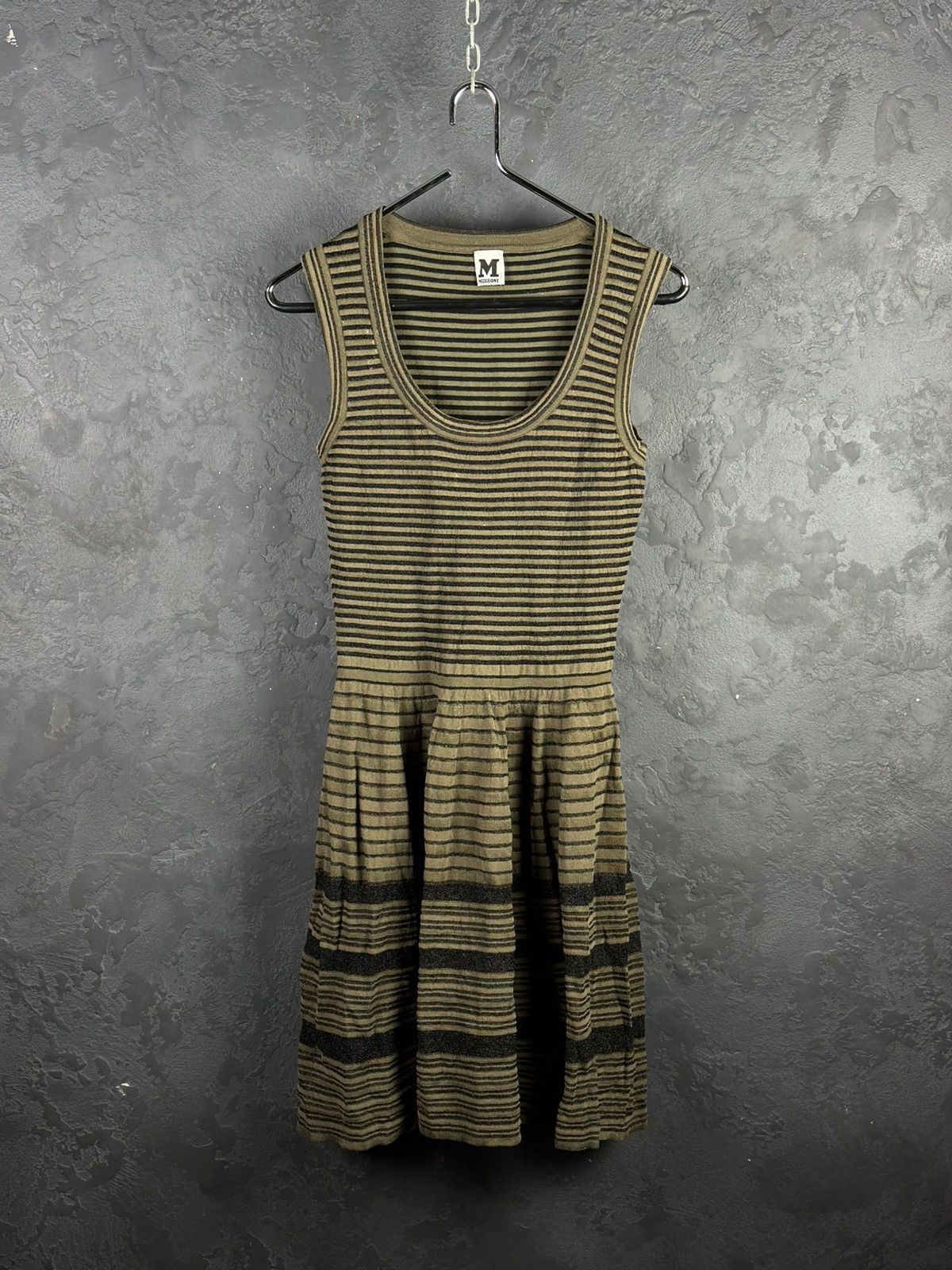 Missoni Vintage Missoni Sparkly Striped Pleated Dress Avant-Garde Size M / US 6-8 / IT 42-44 - 1 Thumbnail