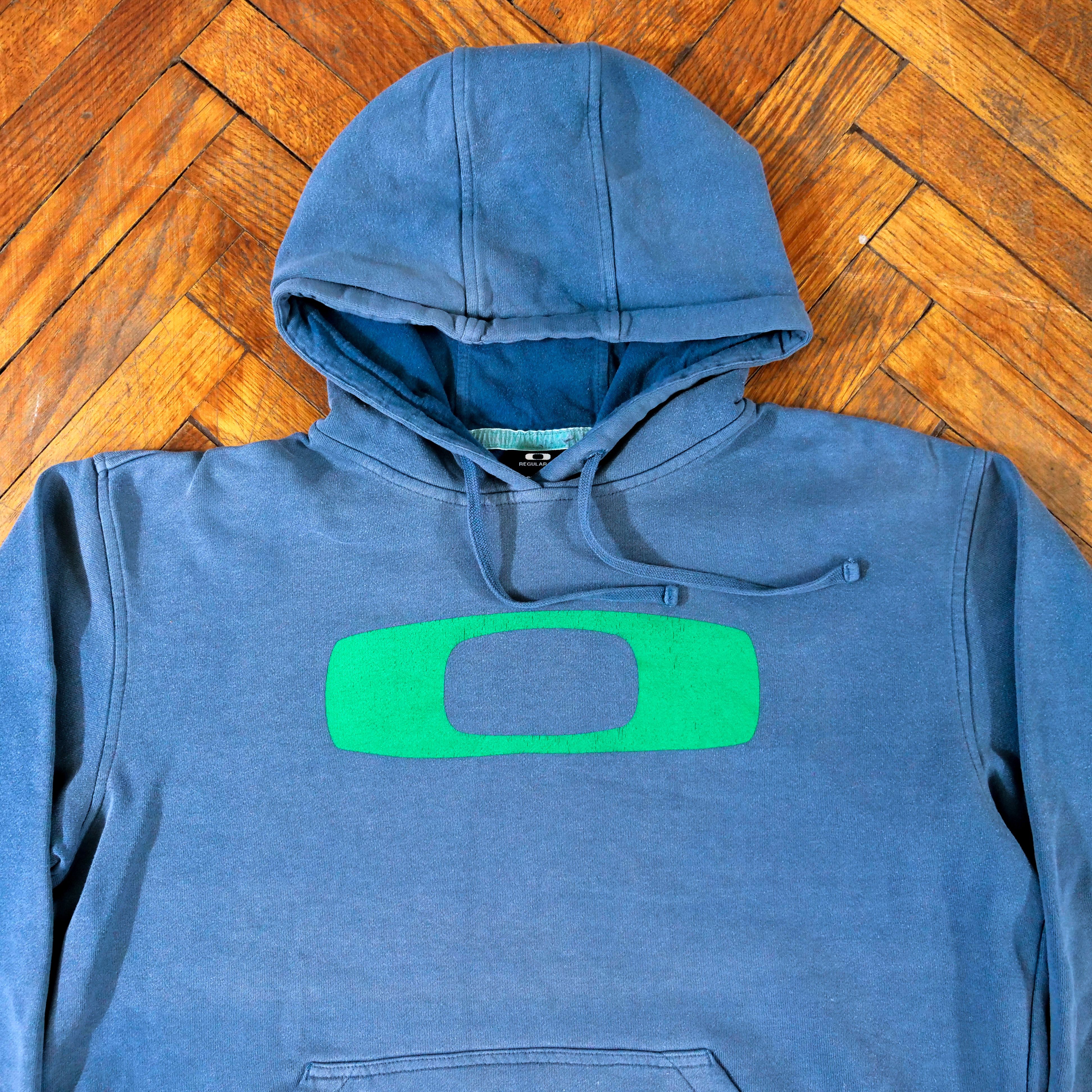 Vintage Y2K Oakley Big Logo Rare Hoodie Gorpcore Hiking Hoodie Size US M / EU 48-50 / 2 - 2 Thumbnail