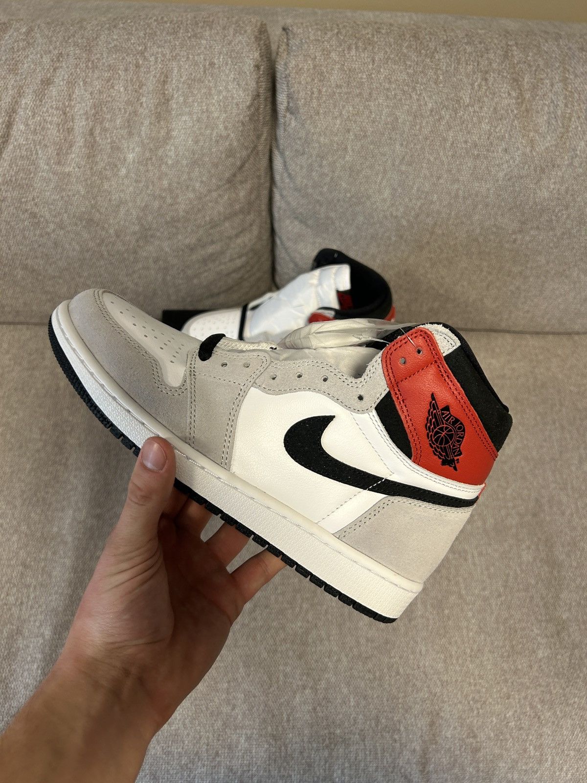 Jordan Brand × Nike Jordan 1 High Light Smoke Gray Size US 10 / EU 43 - 2 Thumbnail