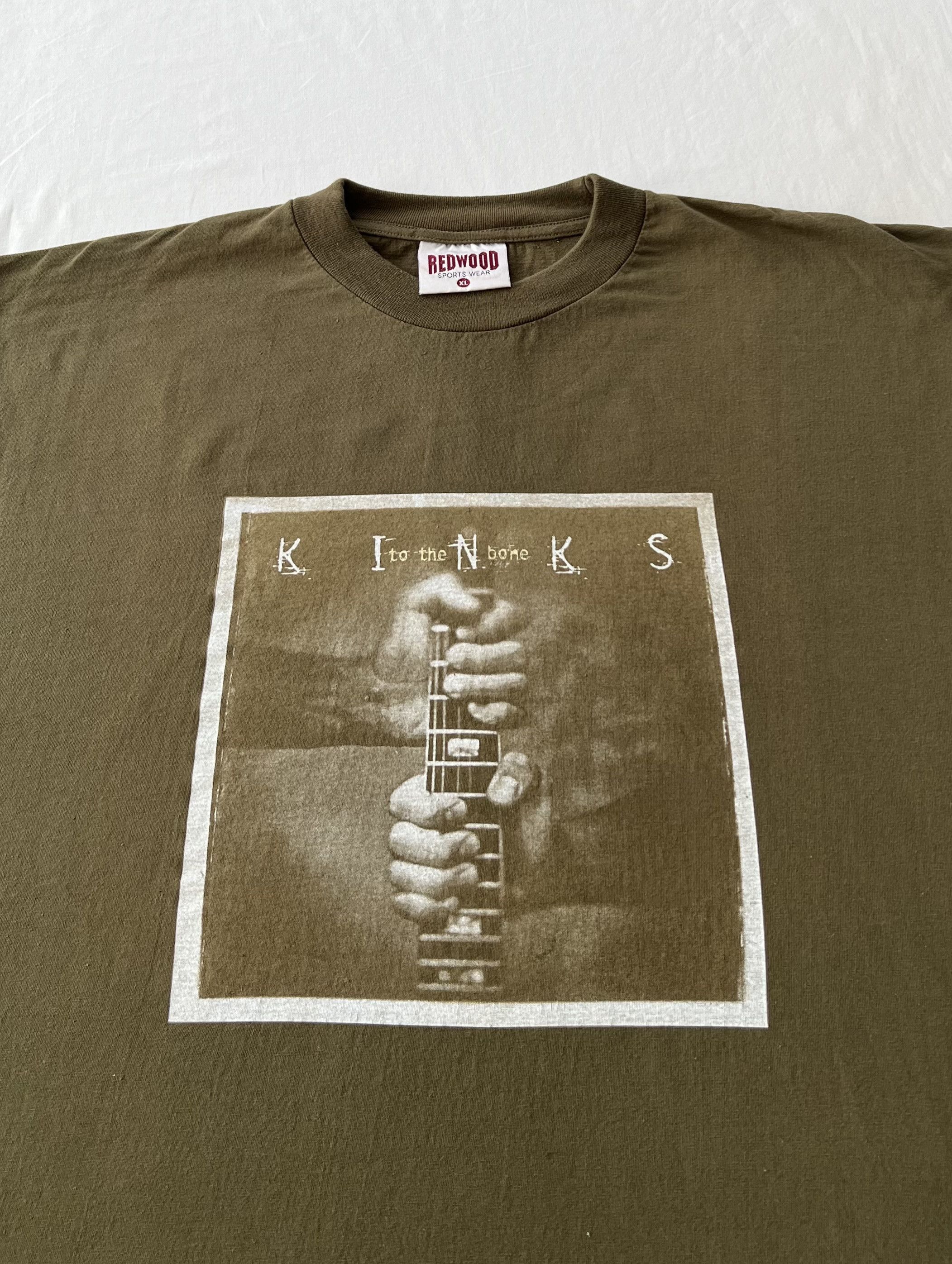 Band Tees Vintage 1997 The Kinks To the Bone Ray Davies T-shirt Size US XL / EU 56 / 4 - 5 Thumbnail