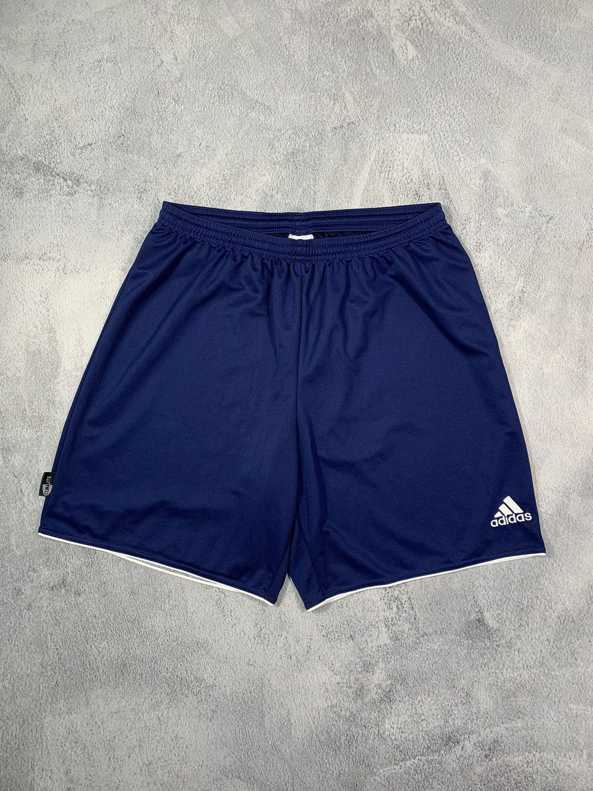 Adidas × Vintage Vintage Adidas shorts streetwear Y2K casual style size XL Size US 36 / EU 52 - 1 Thumbnail