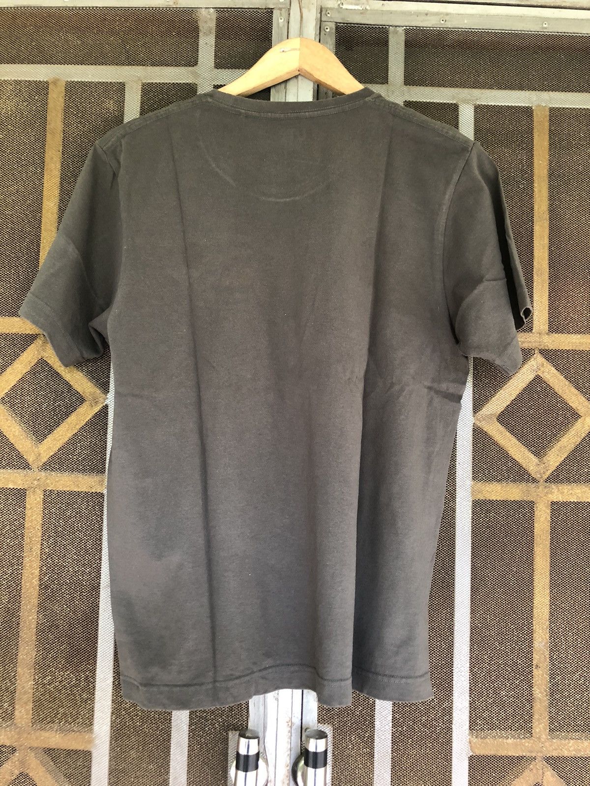Band Tees × Japanese Brand × Uniqlo 2013 Kurt Cobain Merchandise Tee Size US M / EU 48-50 / 2 - 5 Thumbnail