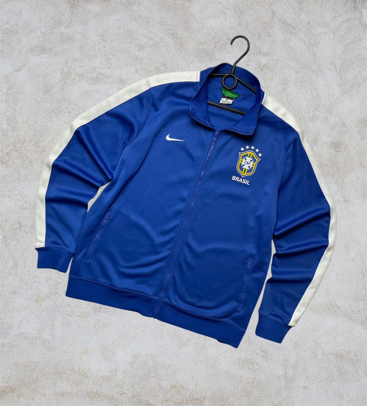 Nike Nike brazil soccer track jacket size XL big logo rare Size US XL / EU 56 / 4 - 1 Thumbnail