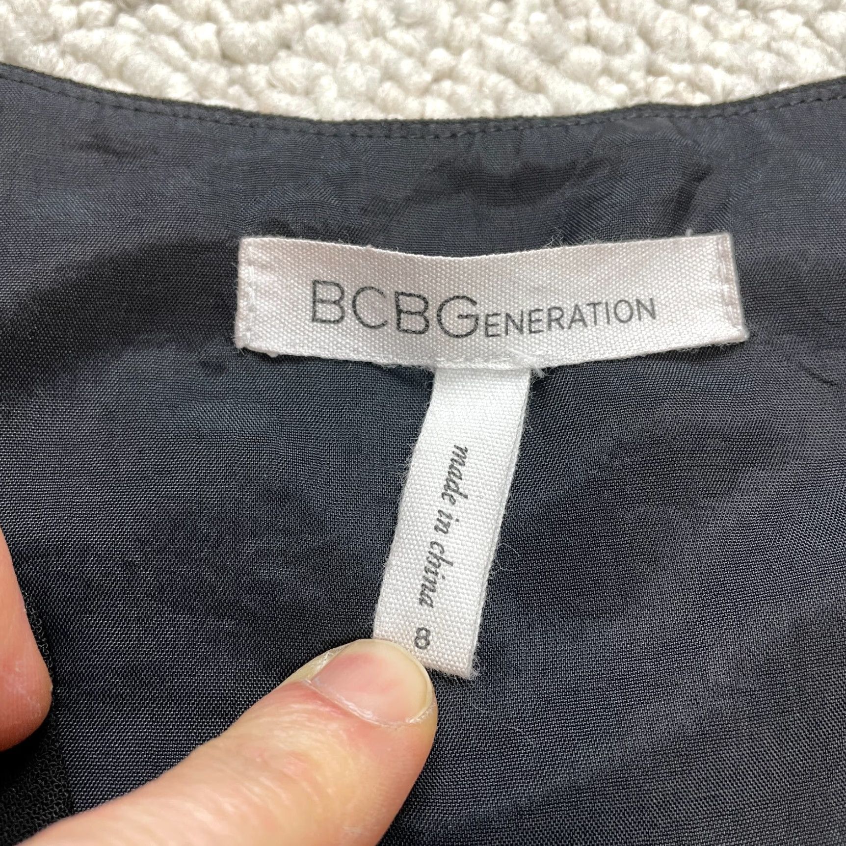 BCBGeneration VINTAGE BCBGeneration Shift Dress Womens 8 Black Sleeveless Midi Split Neck Polyester Chiffon Dress Size M / US 6-8 / IT 42-44 - 6 Thumbnail