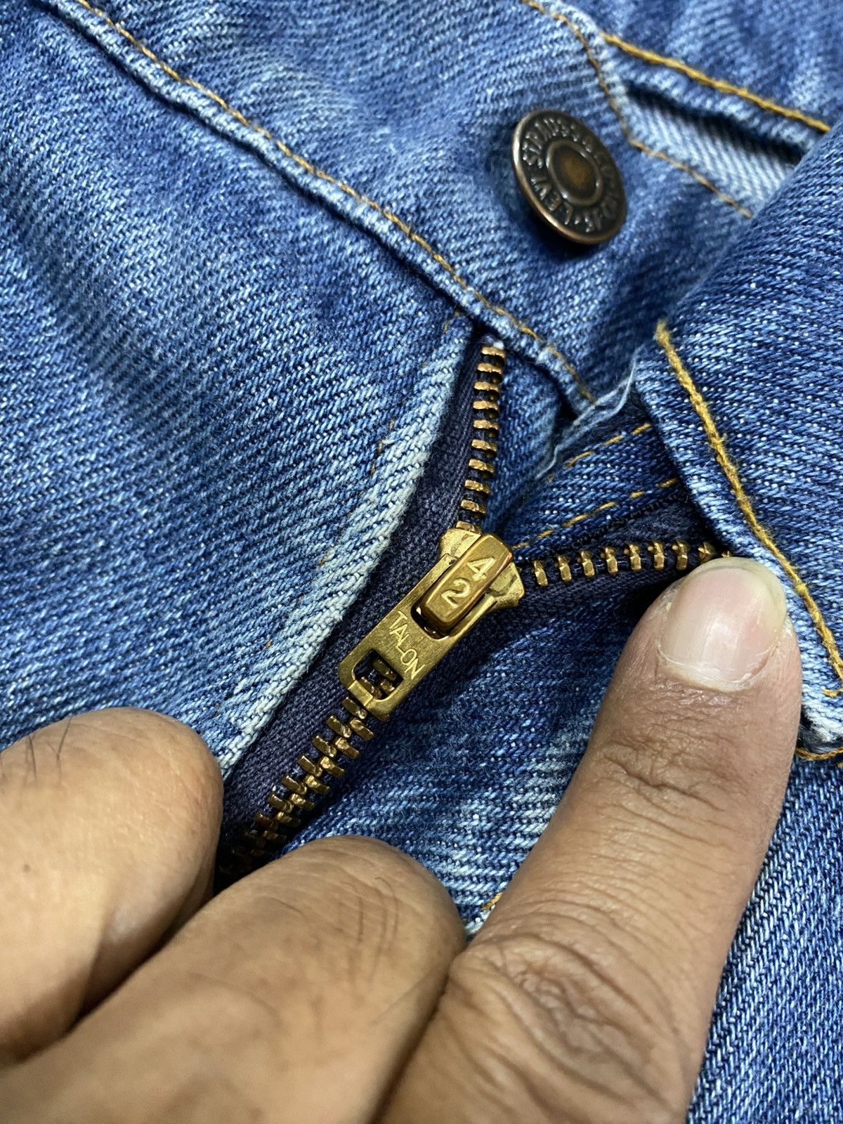 Jean × Levi's × Vintage Flare Jeans Vintage Levis Distressed Denim Boot Cut @220 Size US 32 / EU 48 - 9 Thumbnail