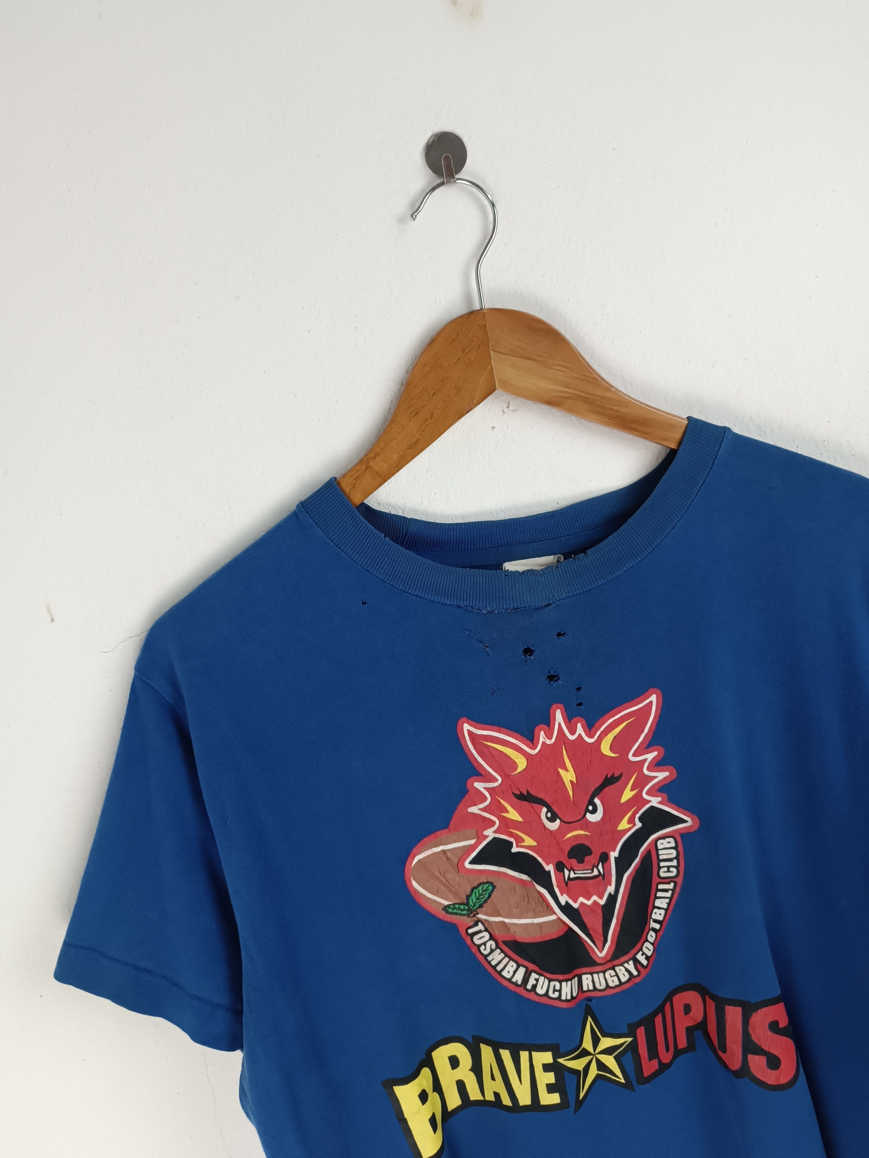 Vintage THRASHED FADED VINTAGE Y2K BRAVE LUPUS TEE RUGBY JAPAN Size US M / EU 48-50 / 2 - 5 Thumbnail