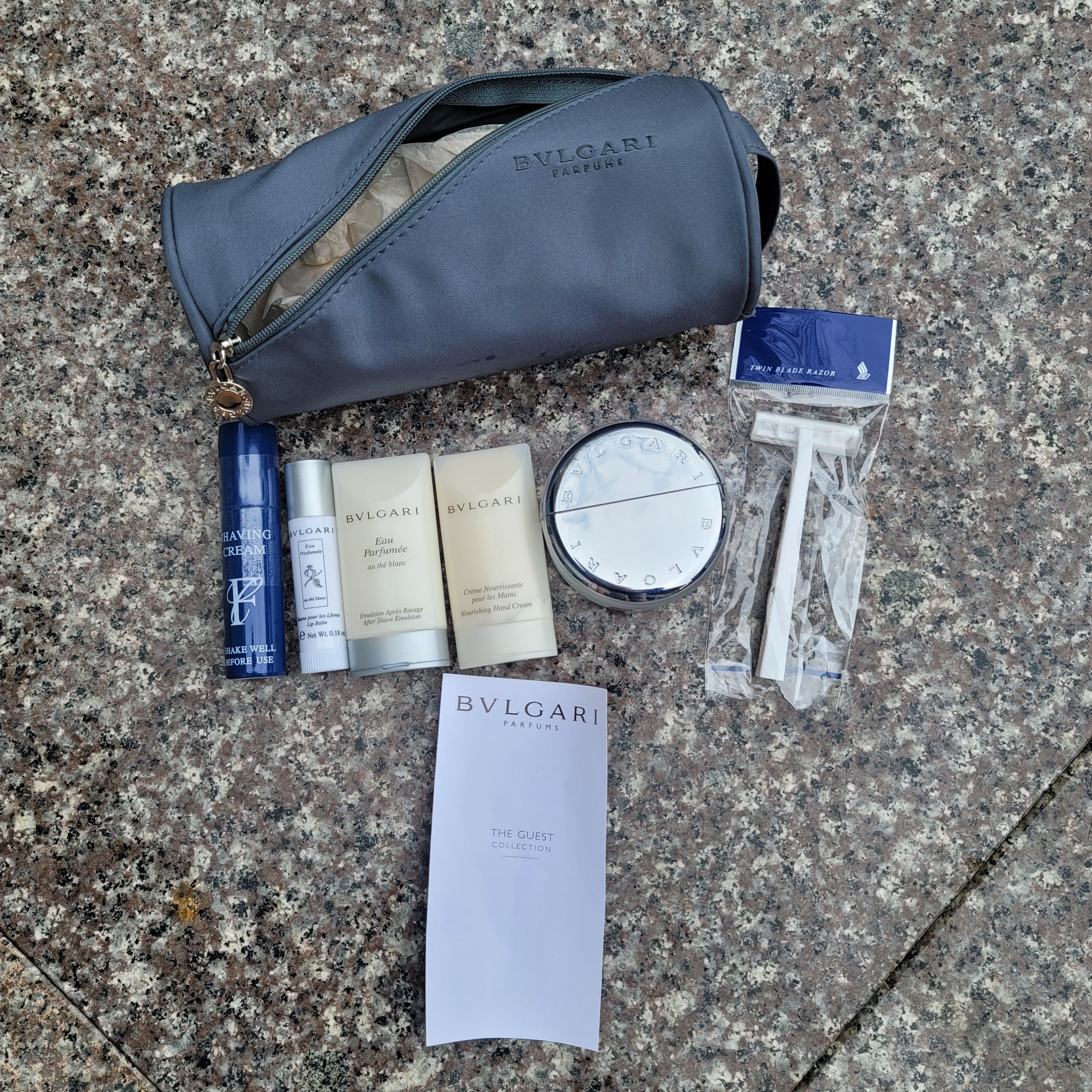 Bvlgari Bvlgari first class amenity kit Size ONE SIZE - 1 Thumbnail