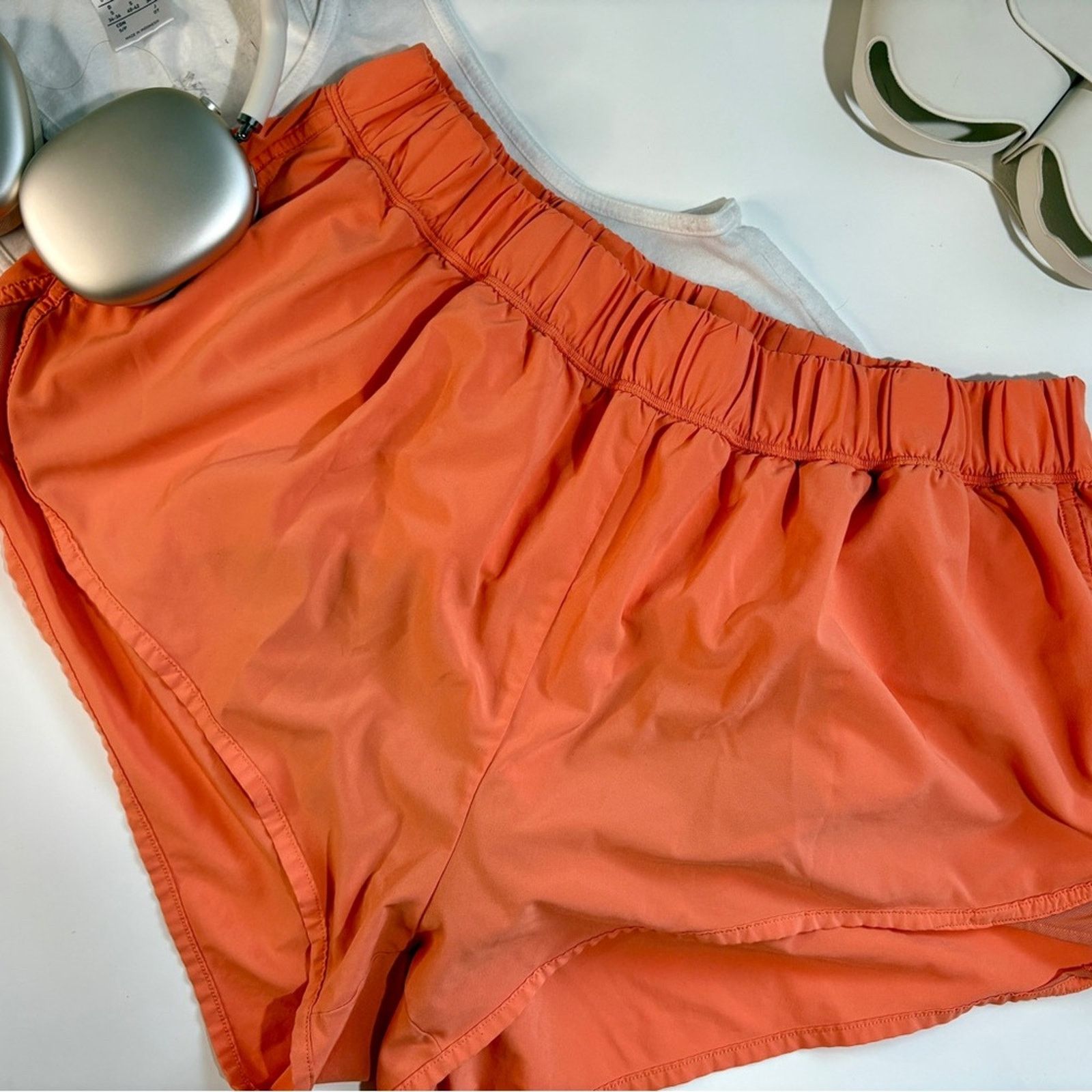 American Eagle Outfitters Women's Orange Shorts Size 42" / US 20 - 2 Thumbnail