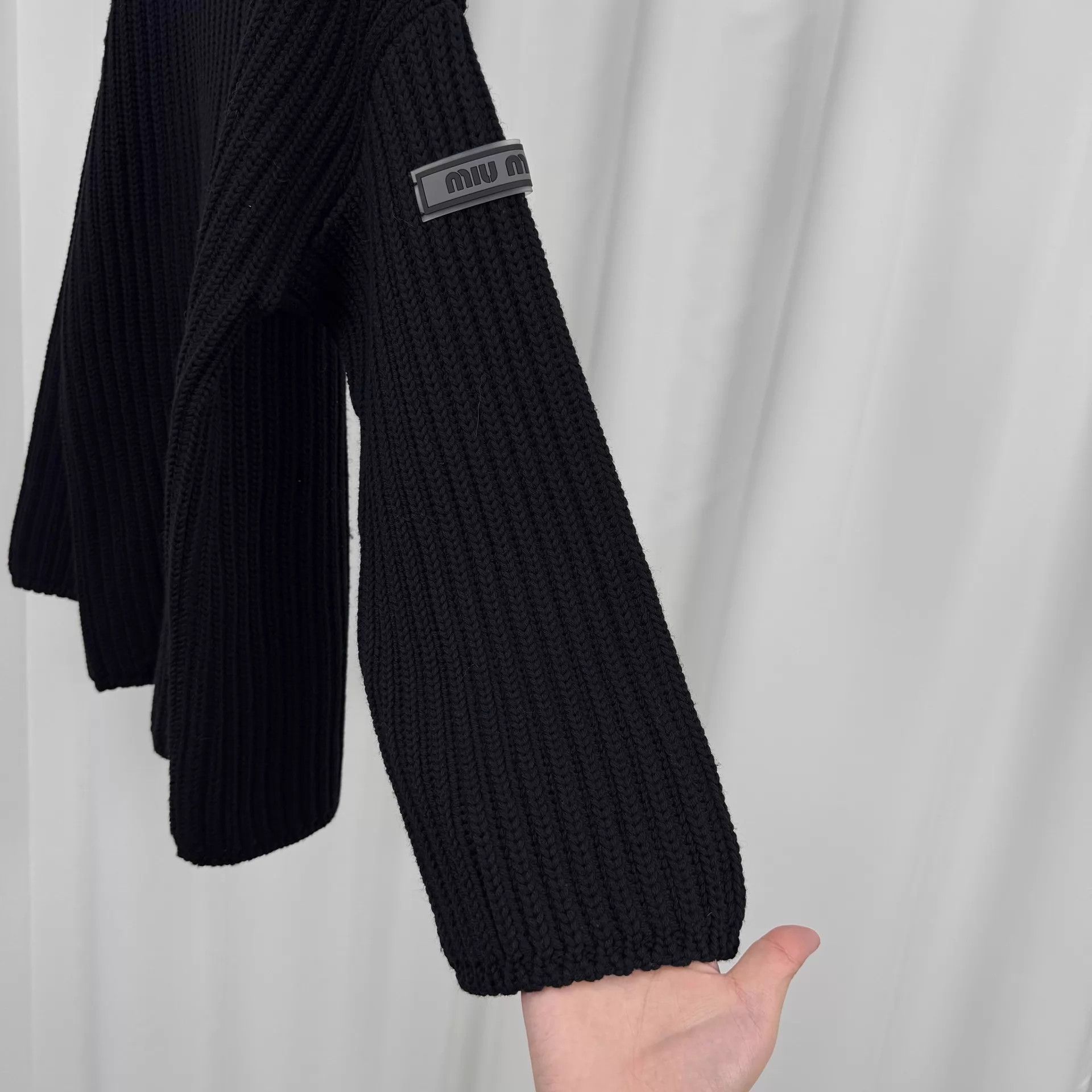 Miu Miu Miu Miu Logo Turtleneck Knit Sweater Women's 40 Size S / US 4 / IT 40 - 4 Thumbnail