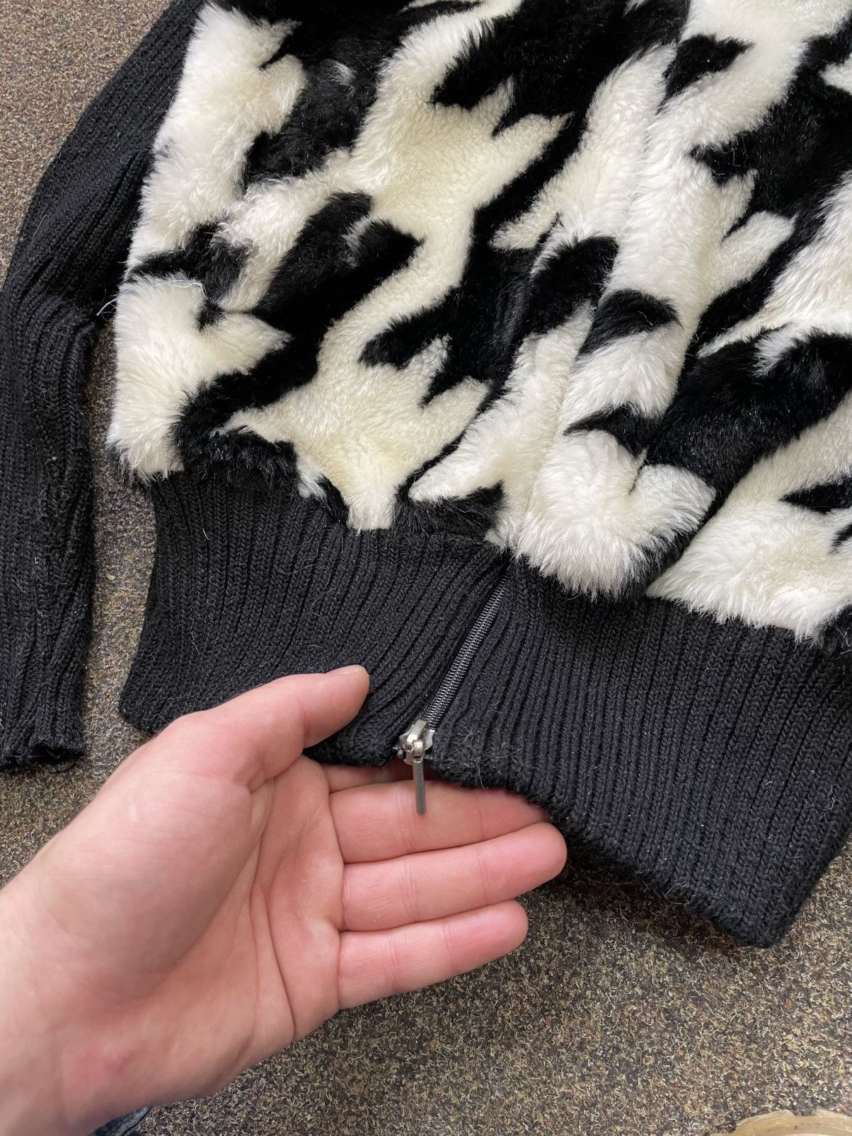 20471120 Vintage Y2K Furry Jacket Mohair Punk Opium BALENCIAGA Style Size M / US 6-8 / IT 42-44 - 5 Thumbnail