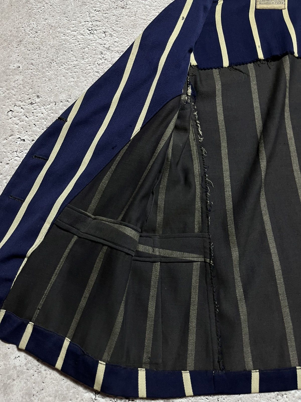 Japanese Brand × Vintage Vintage Striped School Blazer Leycott York UK with Crest Size S / US 4 / IT 40 - 12 Thumbnail