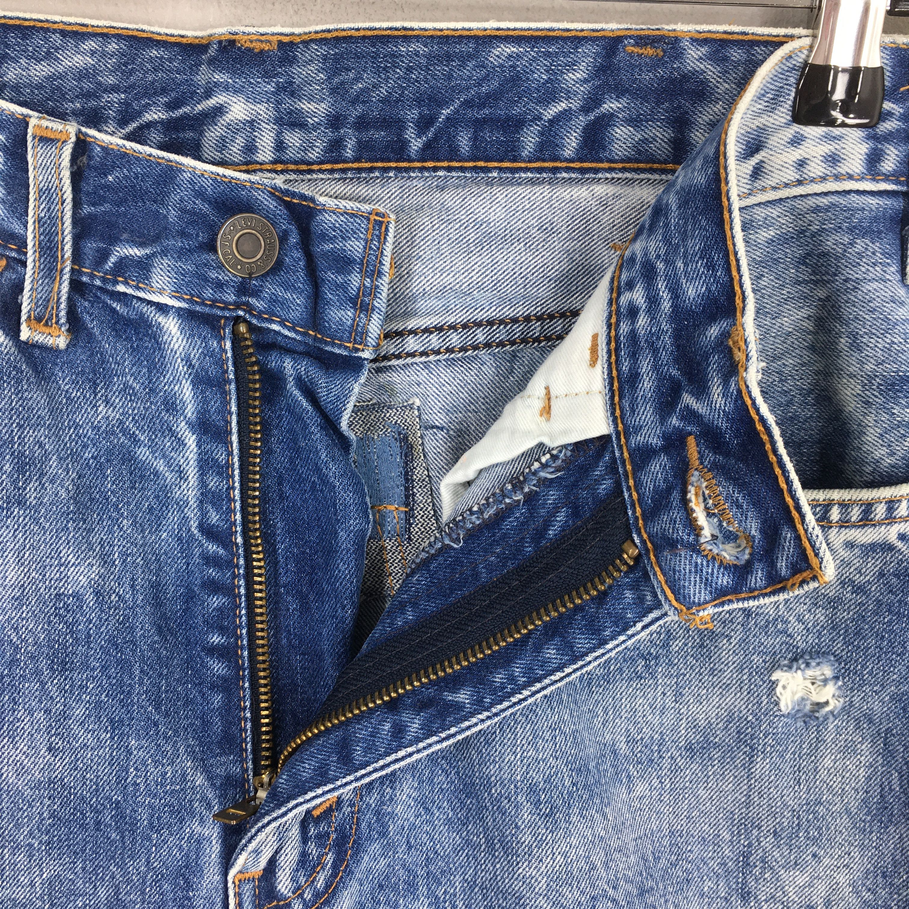 Levi's Size 31x31.5 Vintage Y2K Levi's 505 Faded Blue Jeans S1006 Size US 31 - 6 Thumbnail