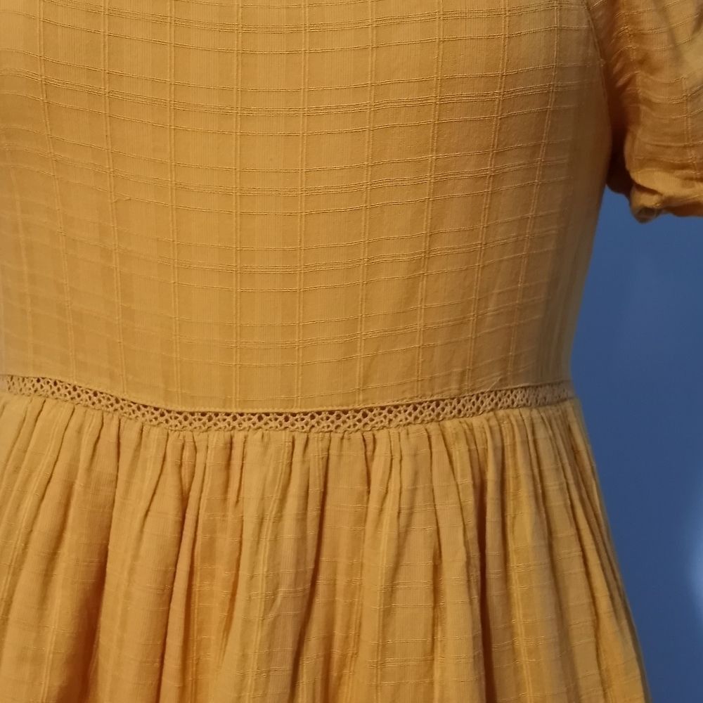 American Eagle Outfitters American Eagle Puff Sleeve Babydoll Mini Dress Small Mustard Size S / US 4 / IT 40 - 3 Thumbnail