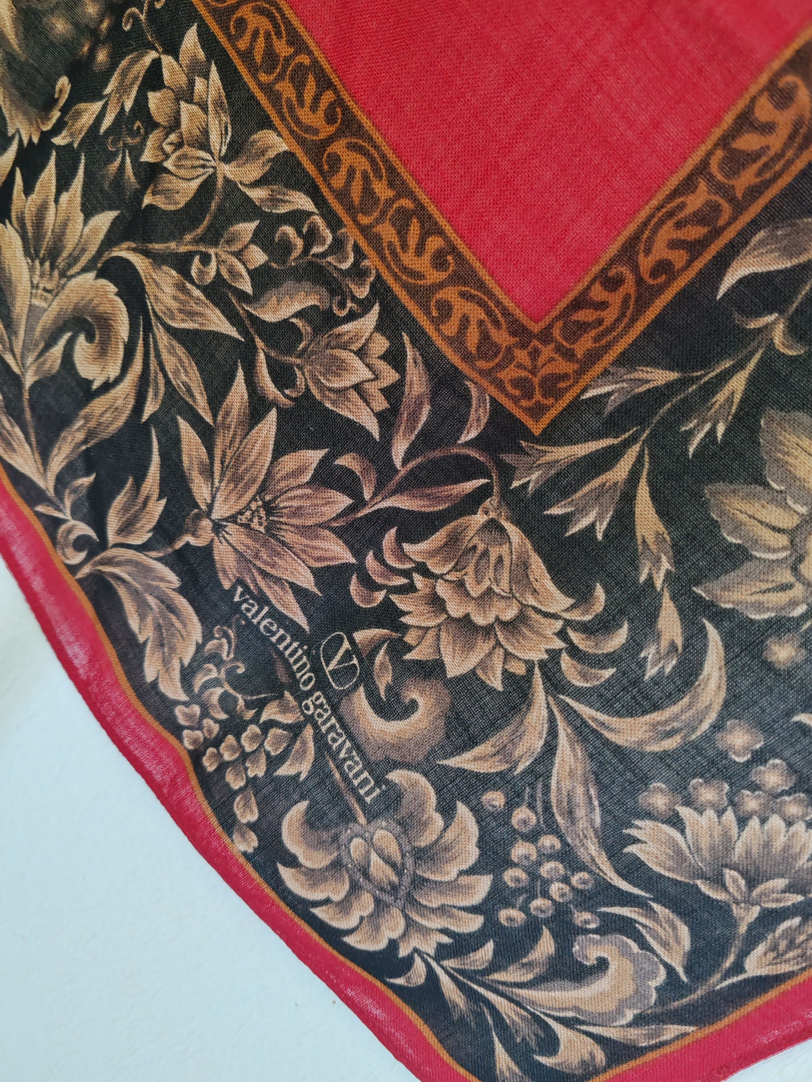 Valentino Vintage Wool Scarf Valentino Garavani Floral Filigree 38" Size ONE SIZE - 3 Thumbnail