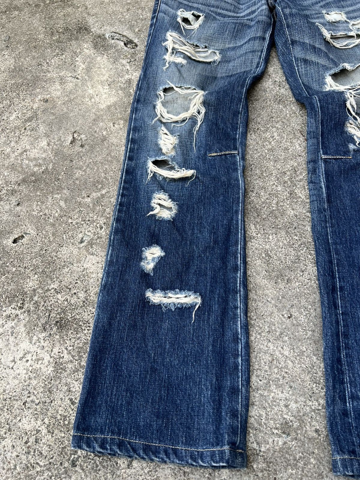 Japanese Brand 💥Japanese Brand Roen Distress Punk Jean Very Rare Size US 30 / EU 46 - 7 Thumbnail