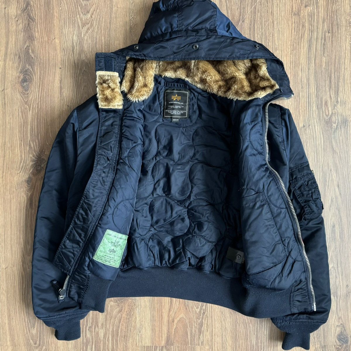 Alpha Industries Alpha industries CWU-45/P Hooded Bomber Flying Pilot Jacket Size US M / EU 48-50 / 2 - 5 Thumbnail