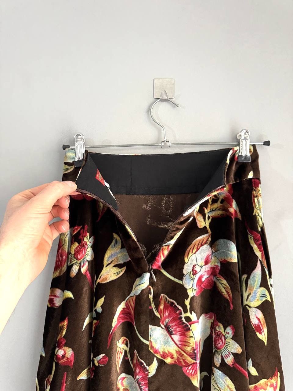 Kenzo Kenzo Paris Vintage 80s Brown Floral Velvet Skirt, Size 36/S Size 25" / US 0 / IT 36 - 11 Thumbnail