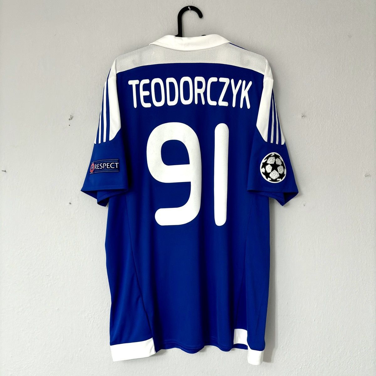 Adidas 2016 2017 GAME ISSUE Dynamo Kyiv Adidas Home Soccer Jersey Size US L / EU 52-54 / 3 - 6 Thumbnail