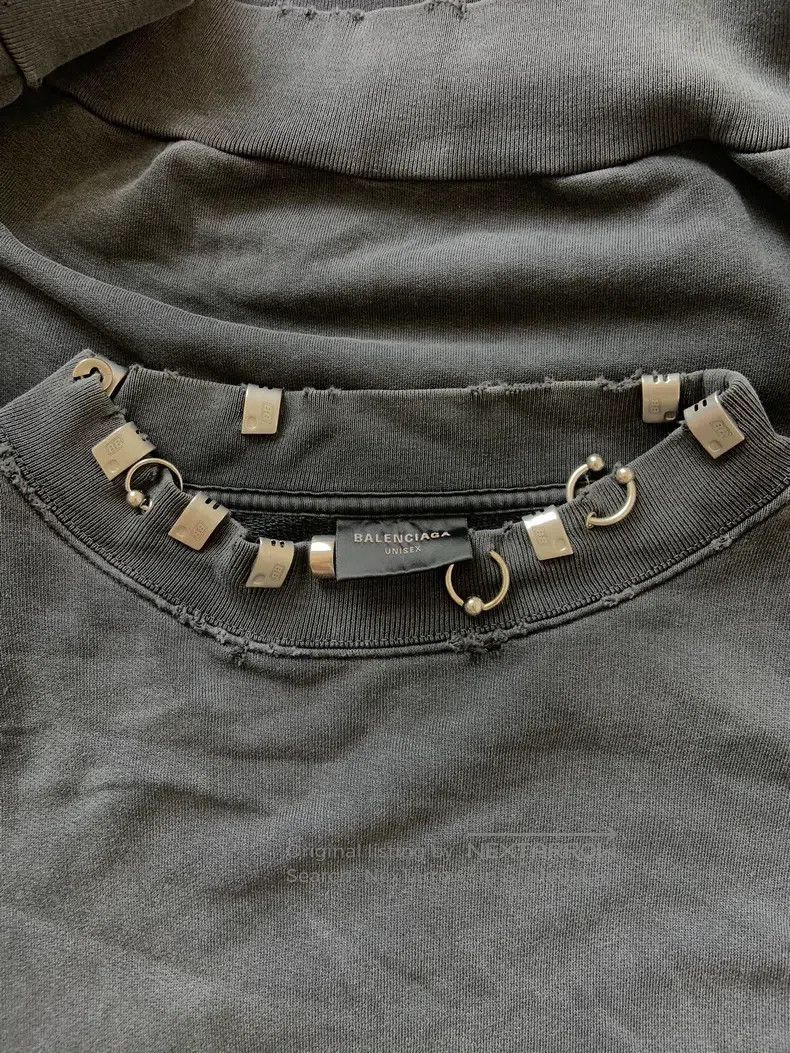 Balenciaga Balenciaga Solid Color Perforated Metal Accessory Round Ne Size US L / EU 52-54 / 3 - 3 Thumbnail