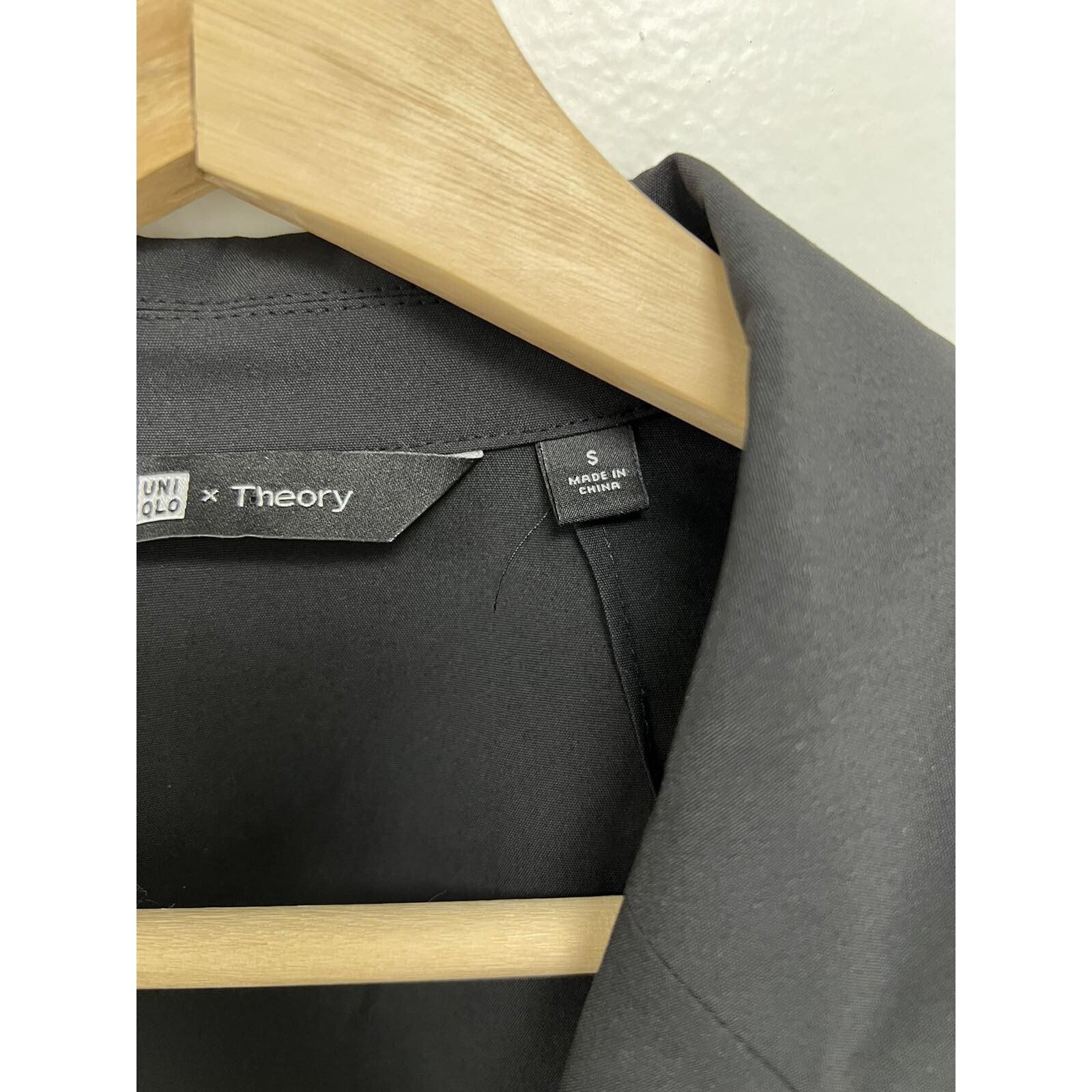 Theory Theory Woman Ultra Light Button Black Size Small A000640 Size S / US 4 / IT 40 - 5 Thumbnail
