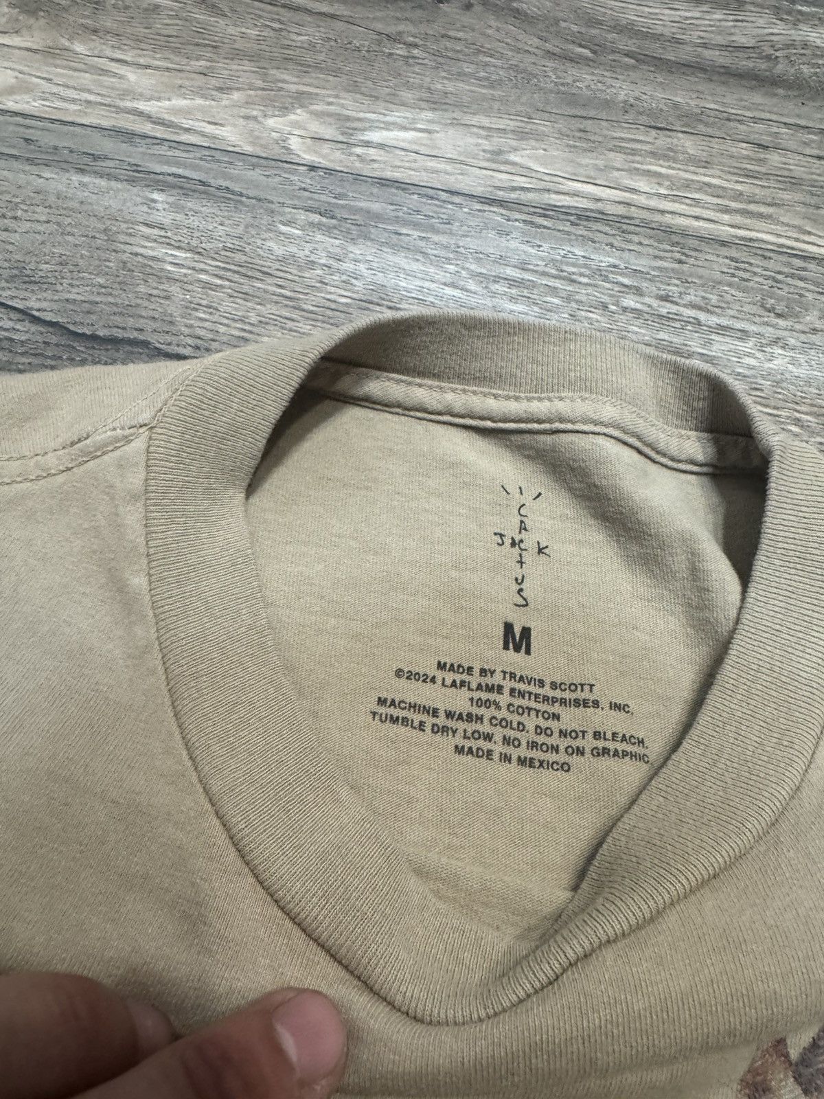 Travis Scott New Travis Scott Complexcon Vegas Exclusive Limited Cream Size US M / EU 48-50 / 2 - 5 Thumbnail