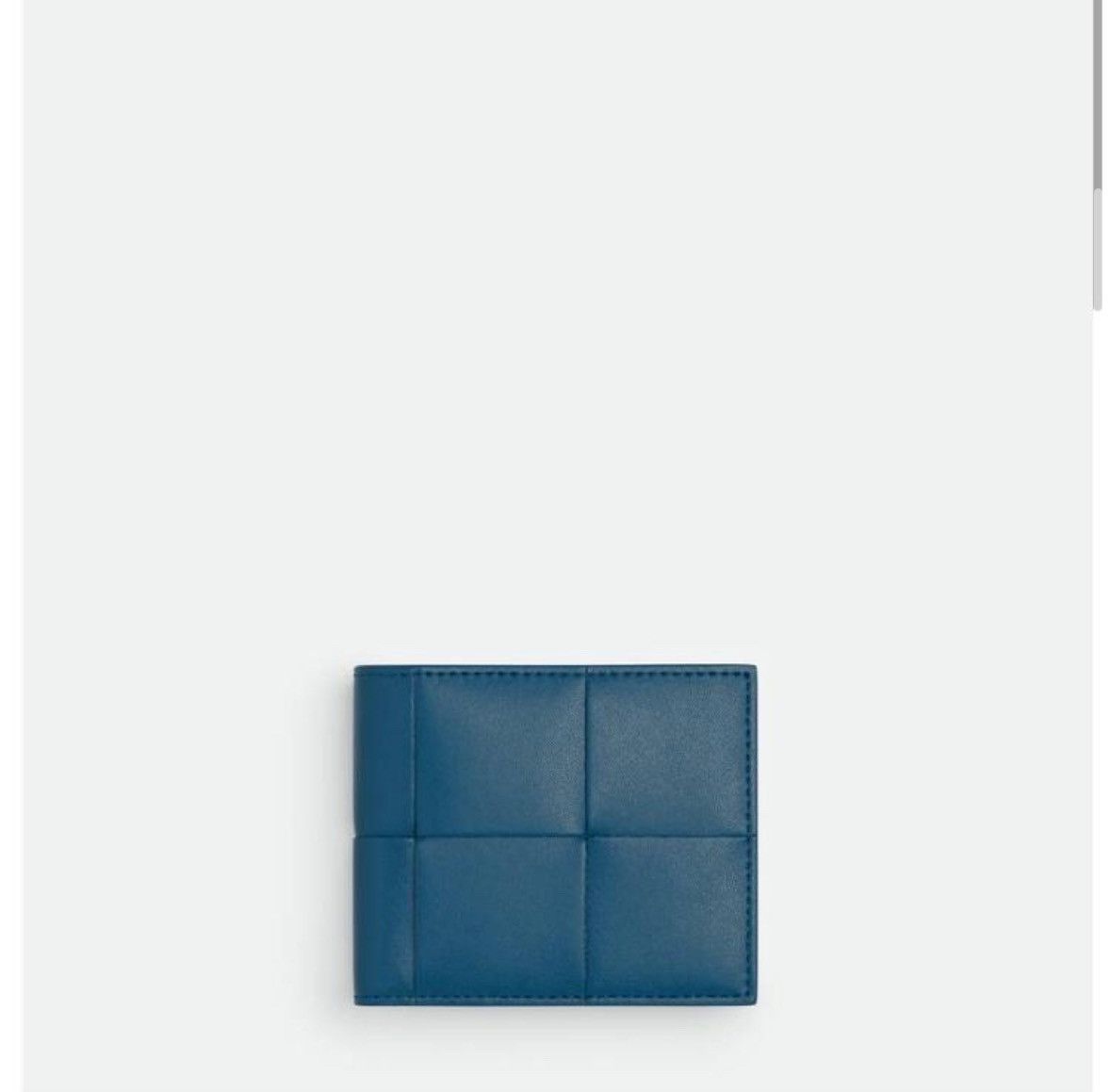 Bottega Veneta o1lf3ng10525 Size: OS / Intrecciato Bi-Fold Wallet in Green Size ONE SIZE - 7 Thumbnail
