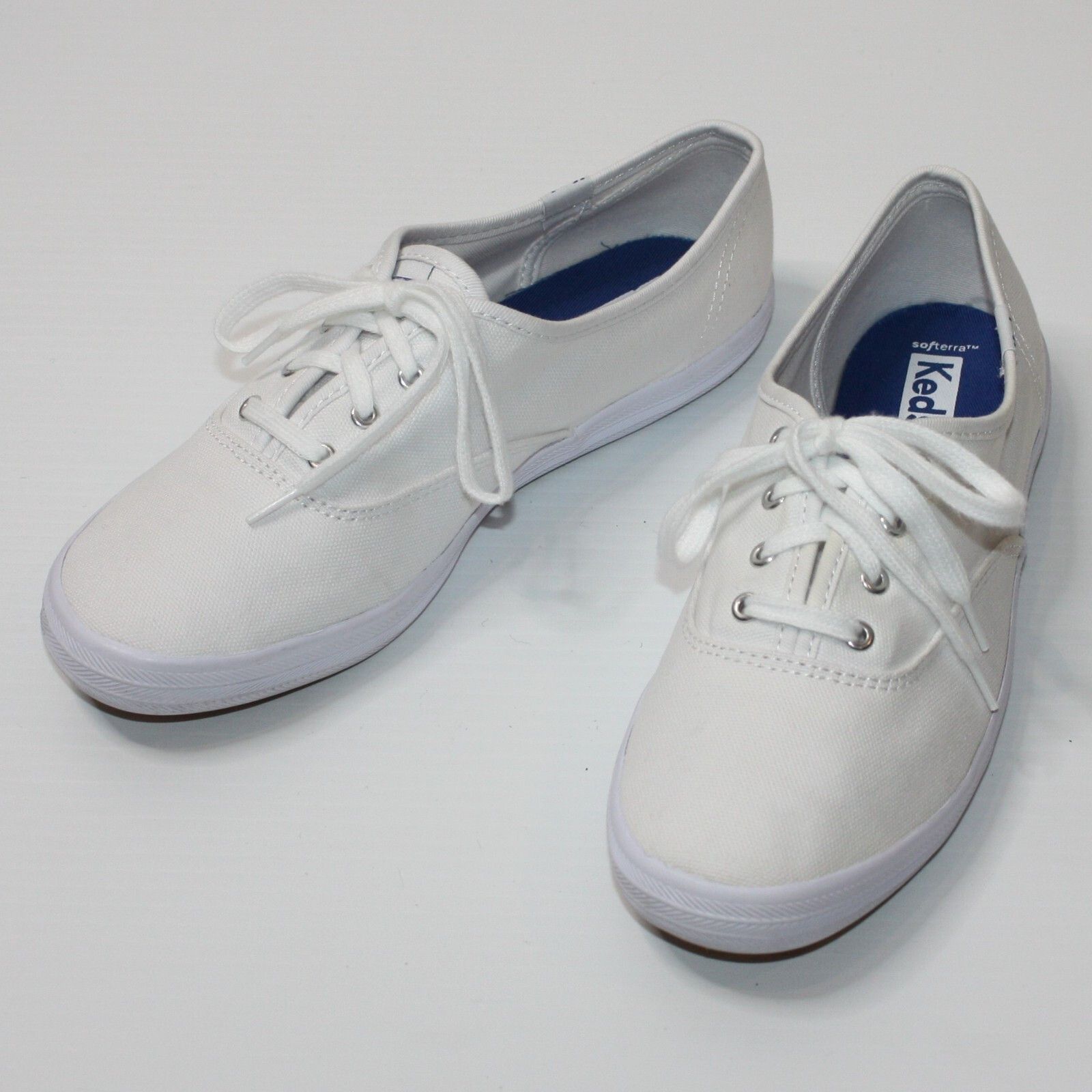 Keds Champion Originals Lace Up White Canvas Shoes in size 7 Size US 7 / IT 37 - 2 Thumbnail