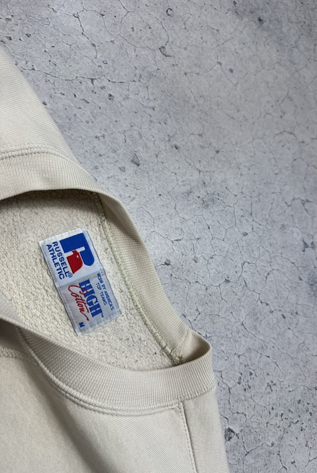 Russell Athletic Russel Athletic Beige Sweatshirt Vintage Big Logo Y2K Size US M / EU 48-50 / 2 - 7 Thumbnail