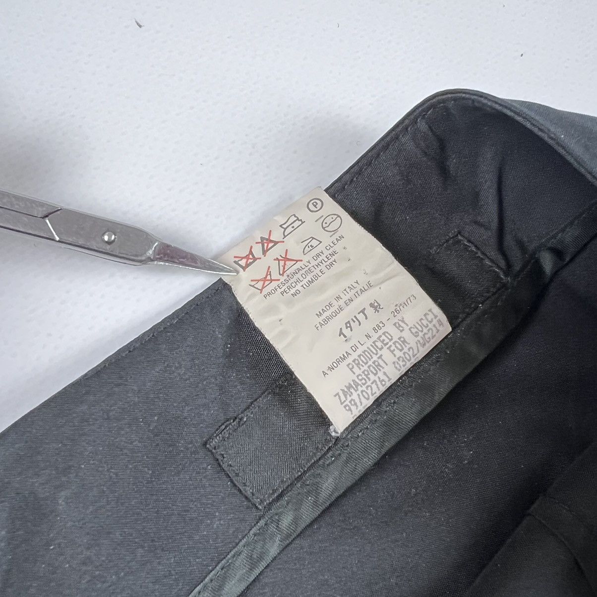 Gucci Vintage Gucci Silk Skirt by Tom Ford 1999 Size 27" / US 4 / IT 40 - 8 Thumbnail