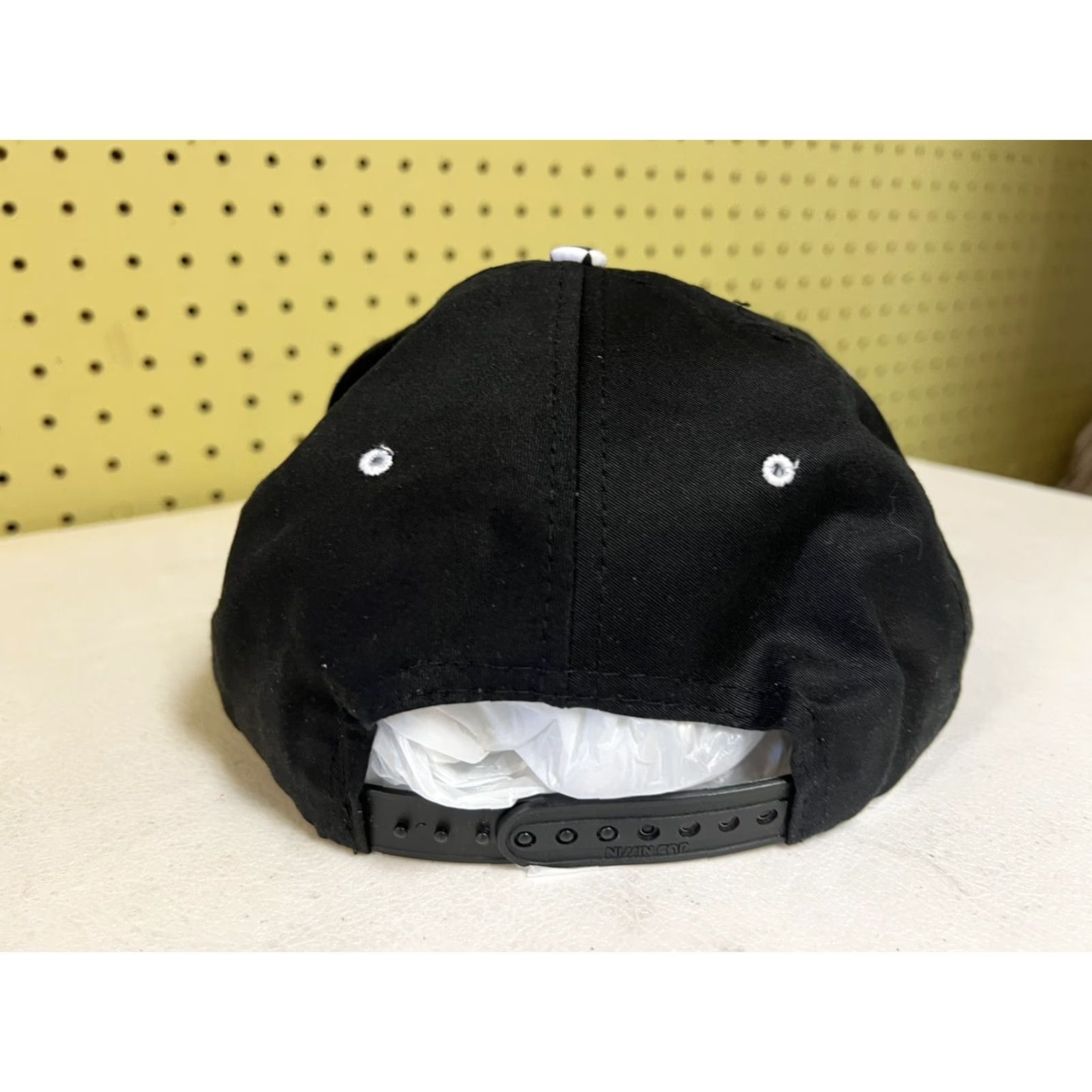 Speedo VINTAGE Las Vegas Speed Racers Embroidered snapback black checkerboard hat Mens Adjustable Size Black 90s Nissin Snapback Hat Size ONE SIZE - 3 Thumbnail