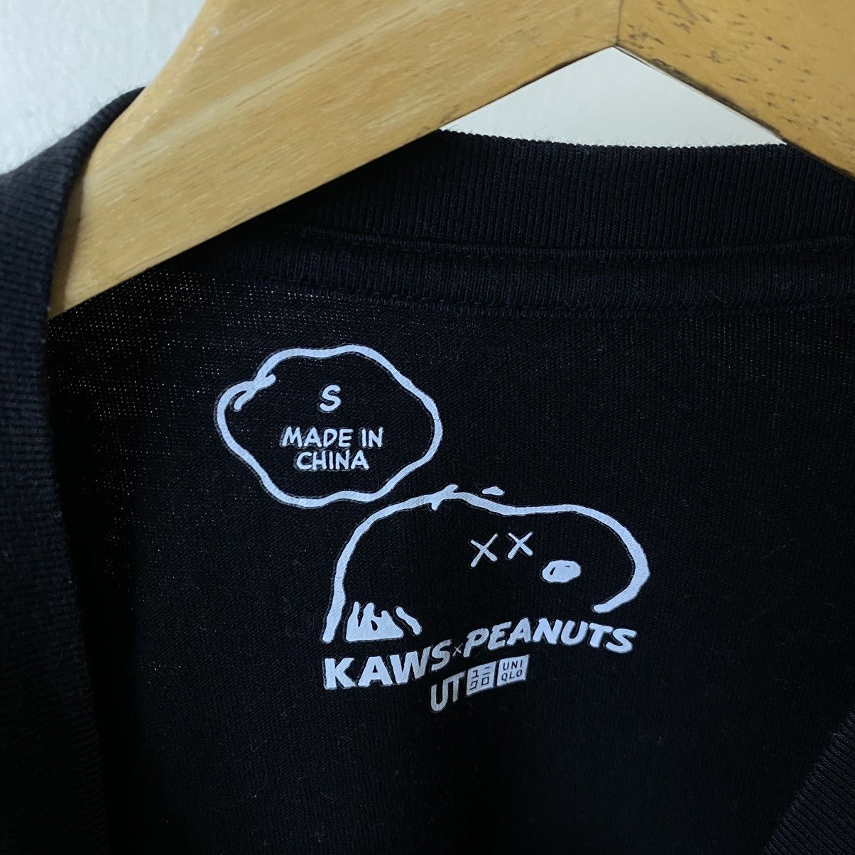 Kaws × Peanuts × Uniqlo Kaws x Snoopy For Uniqlo Collaboration T Shirt Size US S / EU 44-46 / 1 - 4 Thumbnail