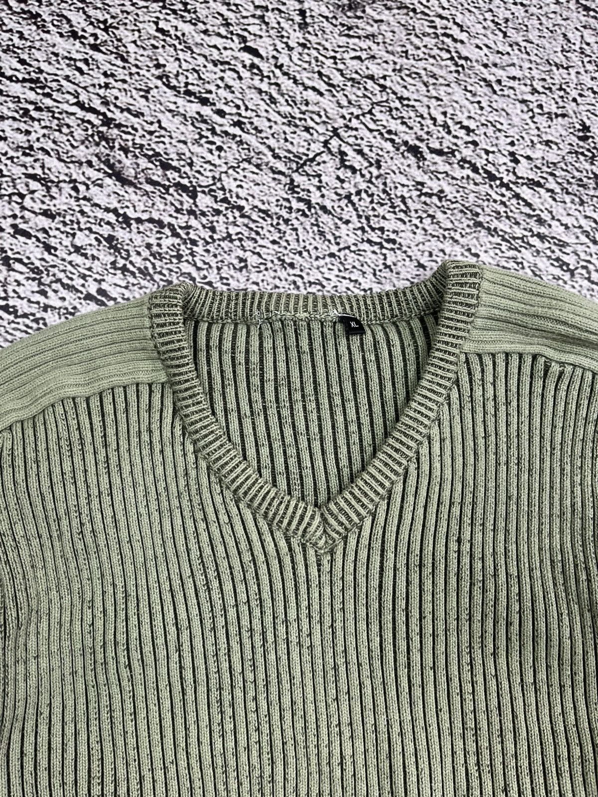Vintage Vintage Y2K style faded sweater pullover streetwear Size US XL / EU 56 / 4 - 4 Thumbnail