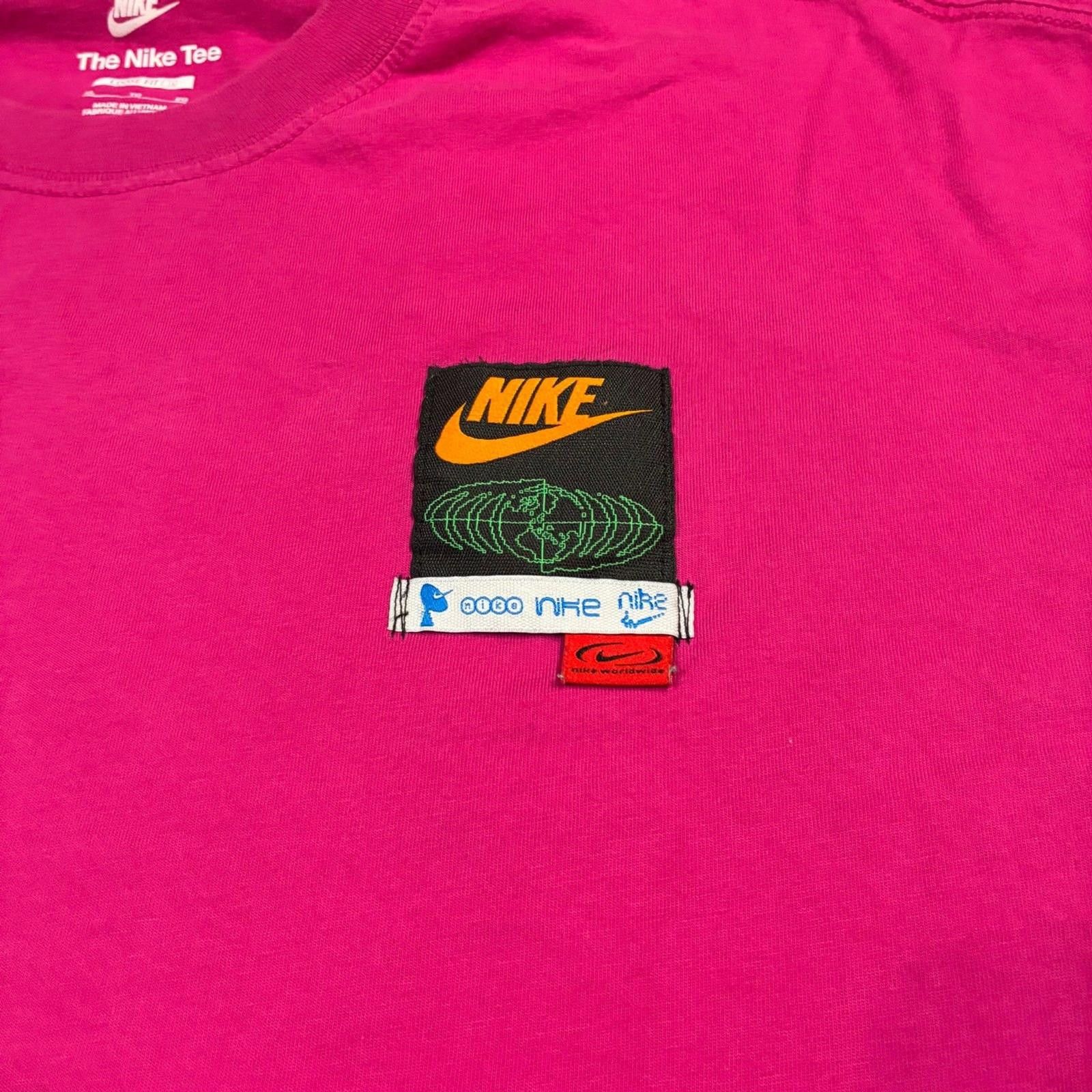 Nike Nike Worldwide Max90 T-Shirt Loose Fit Pink Graphic Tee XL Size US XL / EU 56 / 4 - 6 Thumbnail